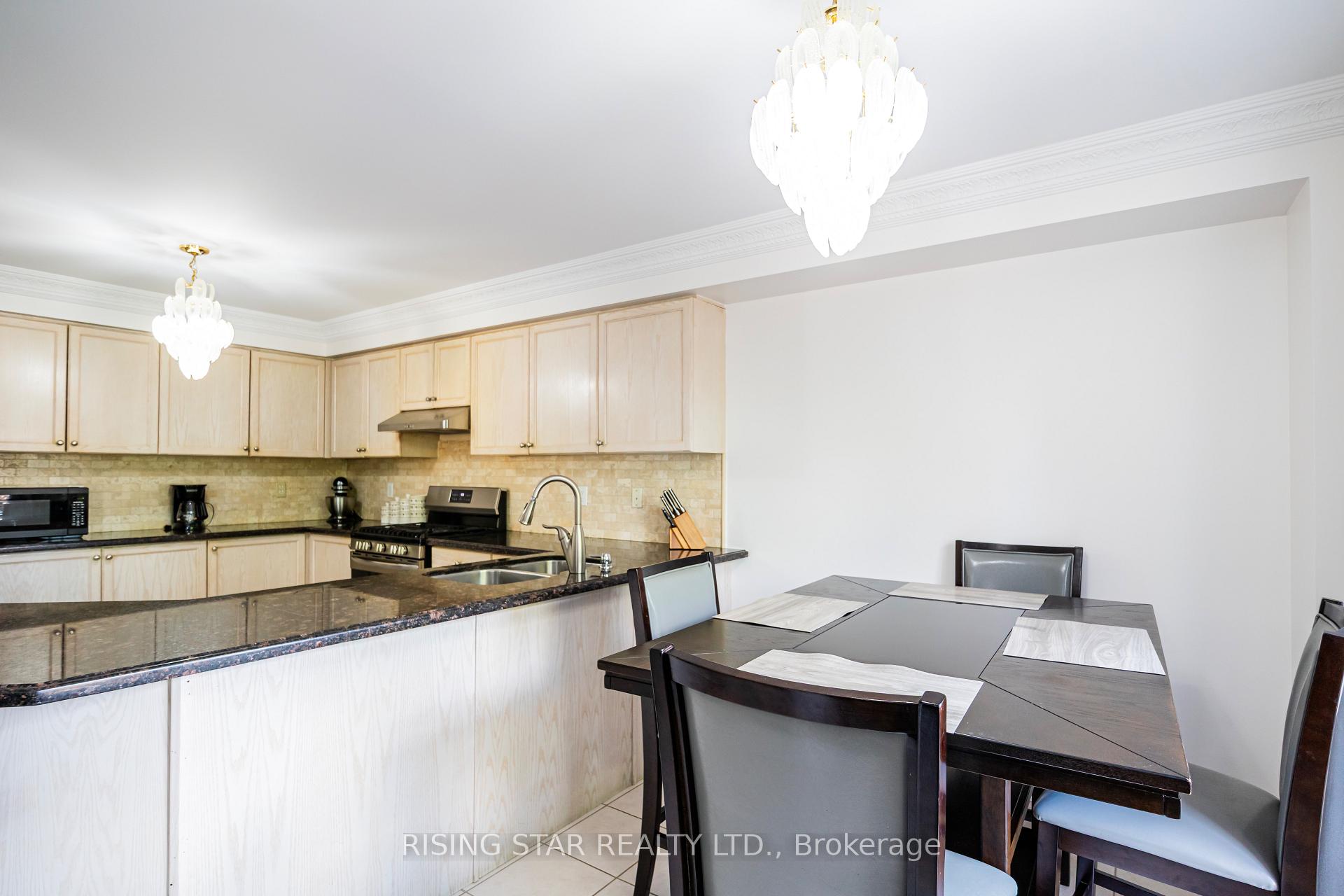 Photo 19 of 132 Luella Crescent, Brampton, Fletcher's Meadow — HOMEH