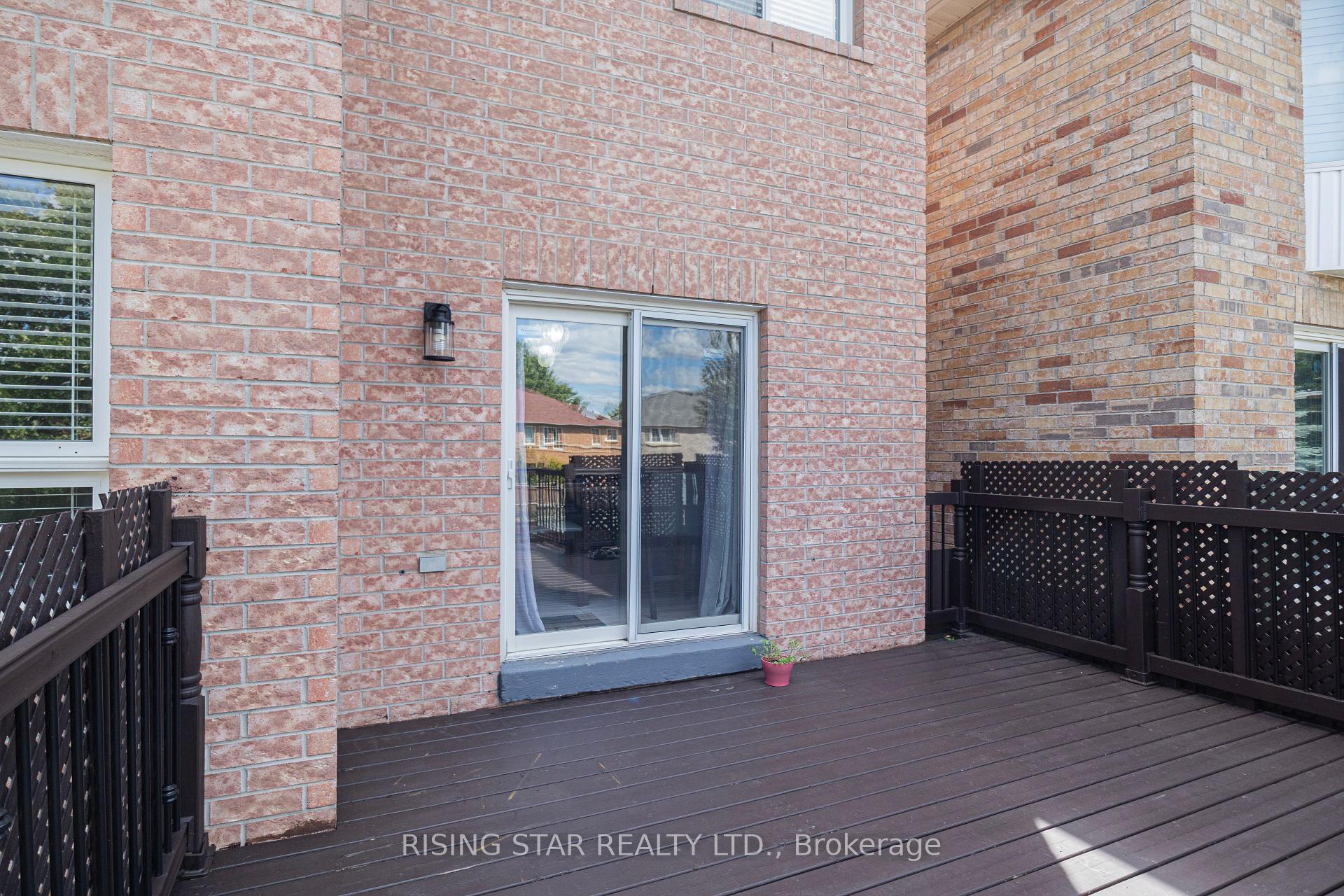 Photo 20 of 132 Luella Crescent, Brampton, Fletcher's Meadow — HOMEH