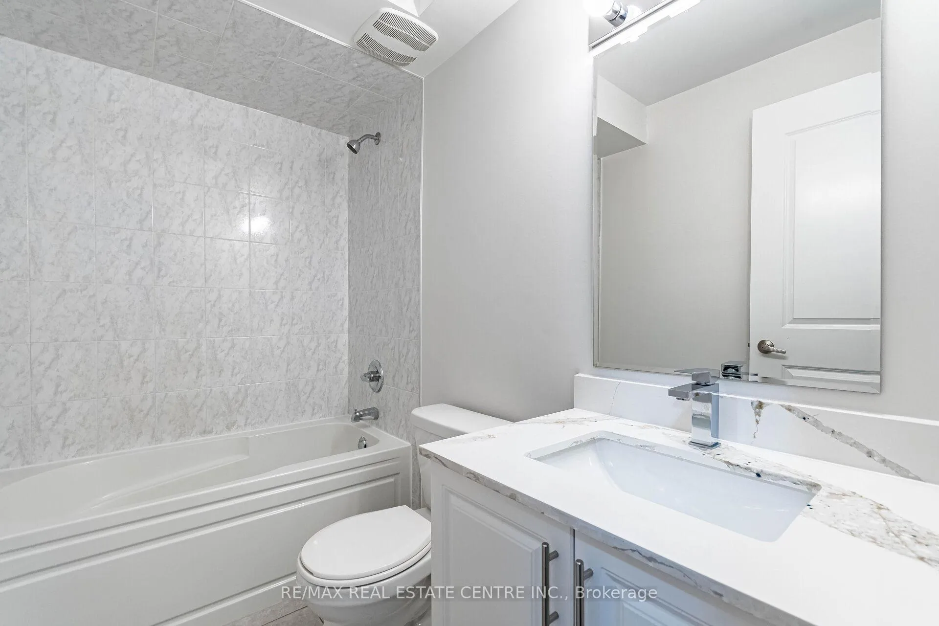 Photo 31 of 31 Bayonne Drive, Hamilton, Stoney Creek — HOMEH