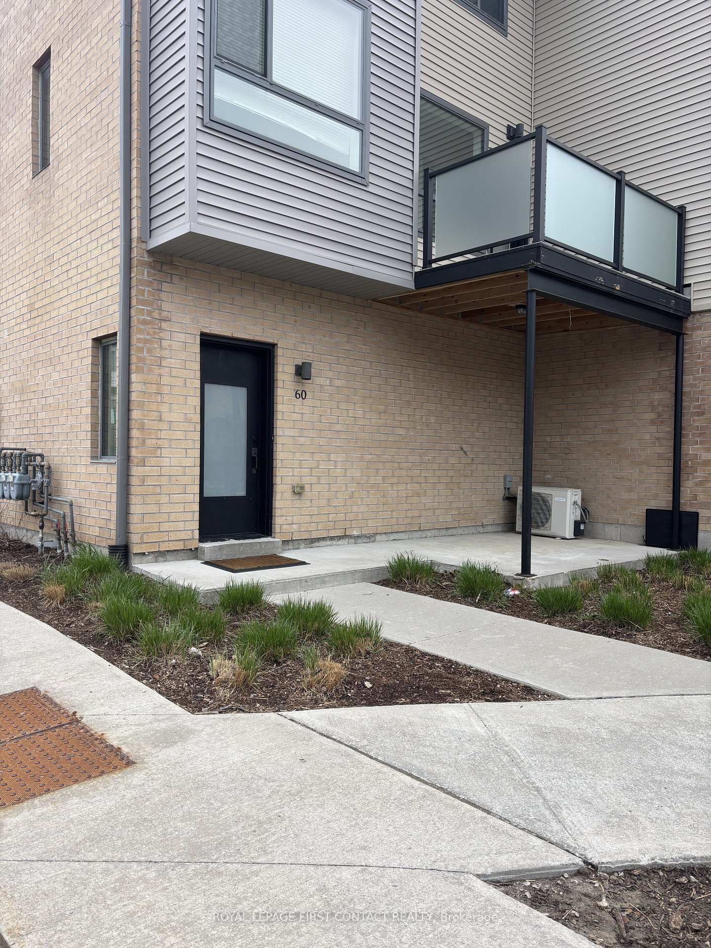 Photo 2 of Unit 60, 369 Essa Road, Barrie, Holly — HOMEH