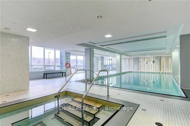 Photo 3 of Unit Ph306, 7167 Yonge Street, Markham, Grandview — HOMEH