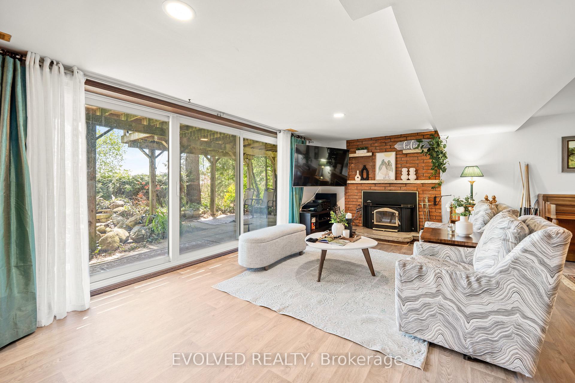 Photo 27 of 1336 Safari Road, Hamilton, Rural Flamborough — HOMEH