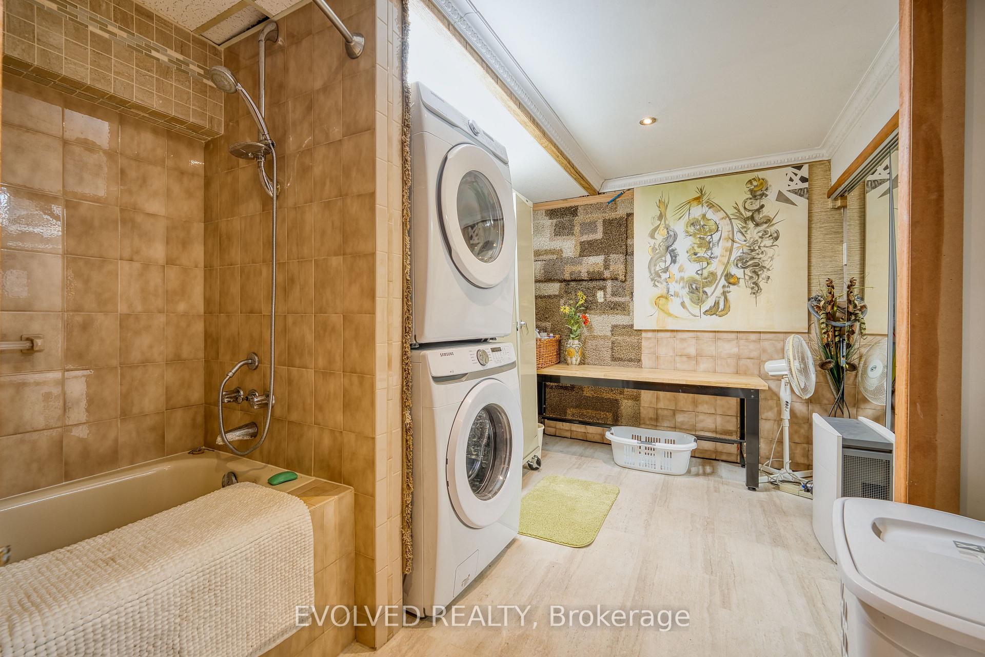 Photo 30 of 1336 Safari Road, Hamilton, Rural Flamborough — HOMEH