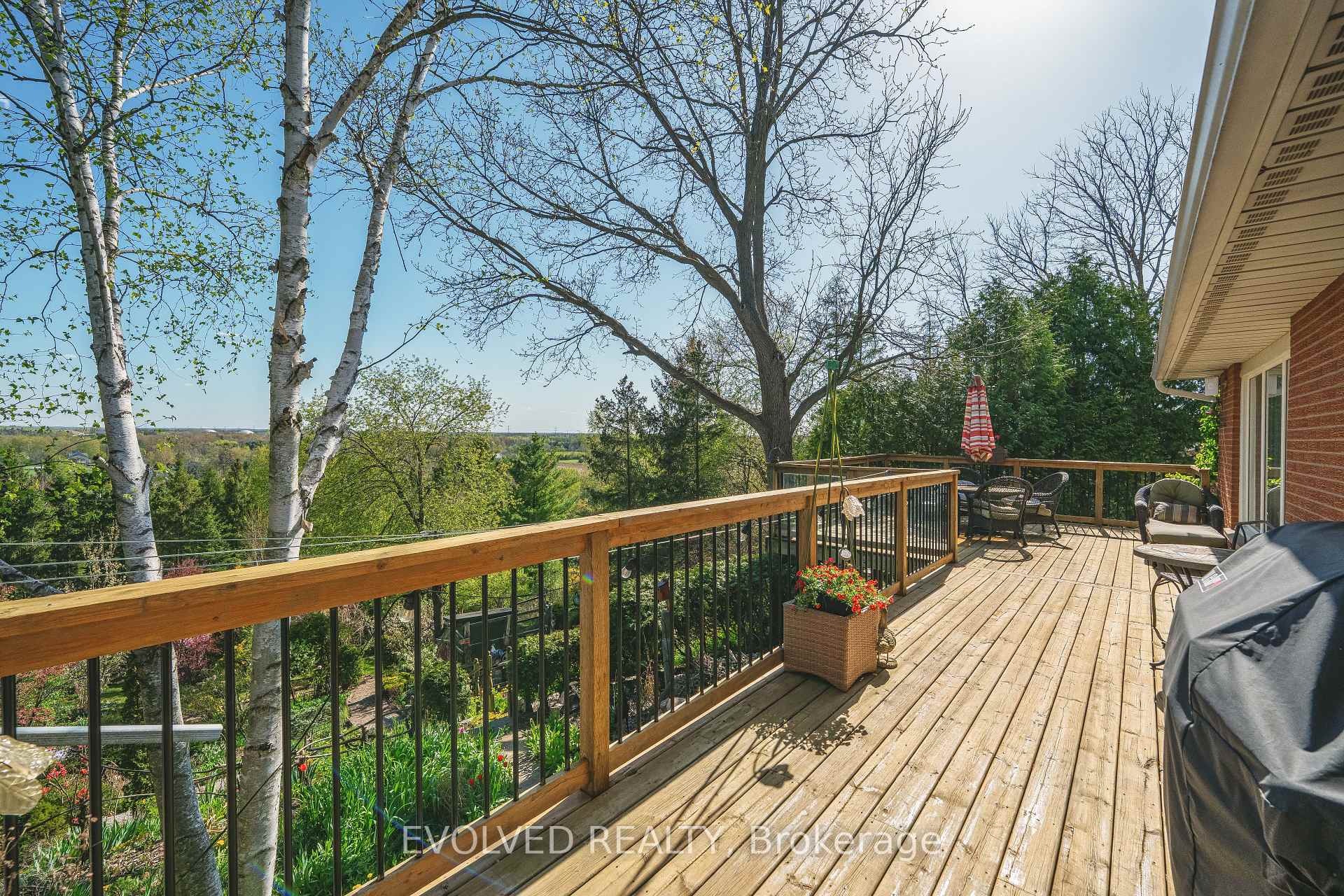 Photo 34 of 1336 Safari Road, Hamilton, Rural Flamborough — HOMEH