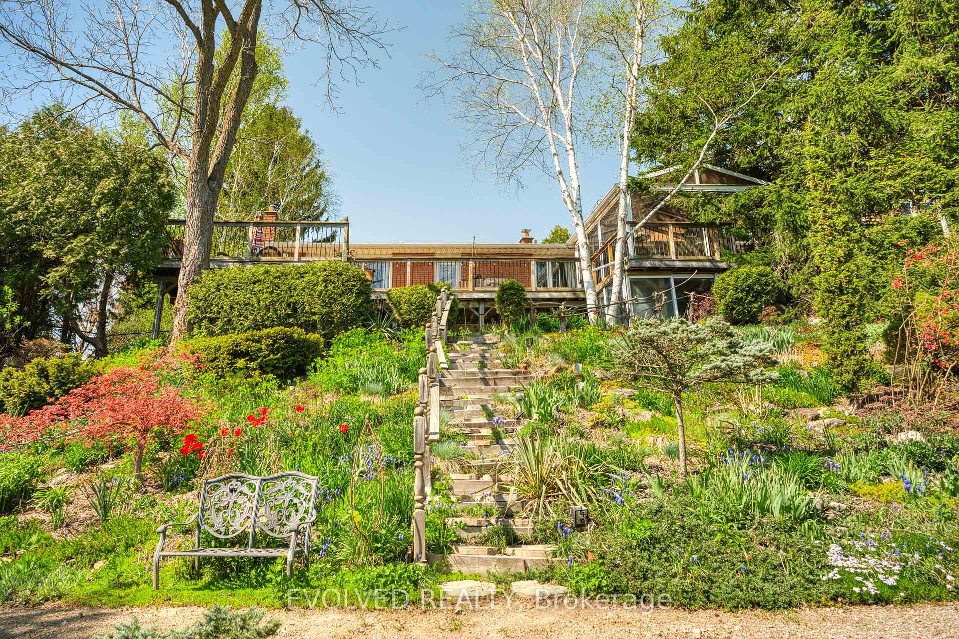 Photo 38 of 1336 Safari Road, Hamilton, Rural Flamborough — HOMEH