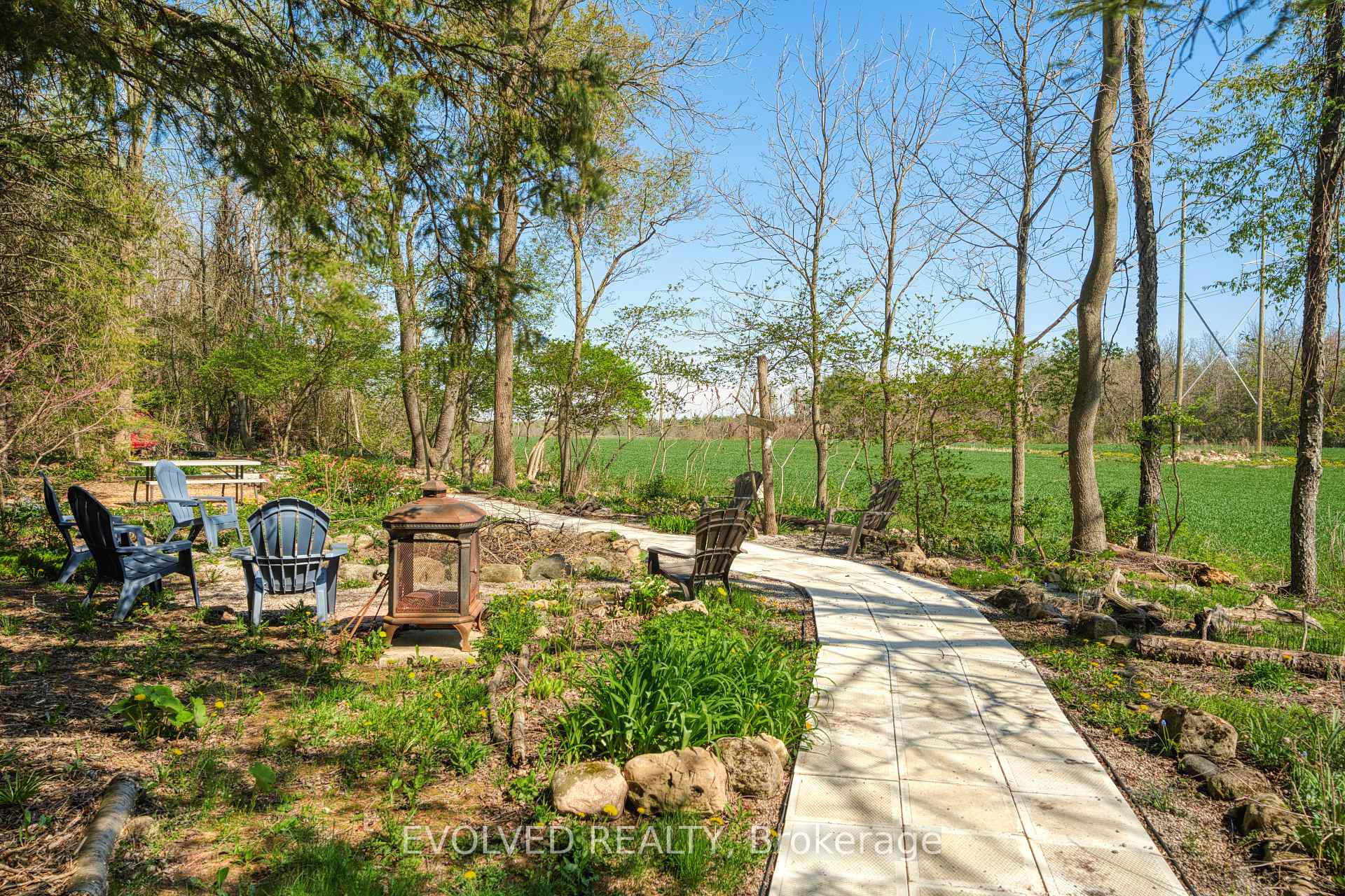 Photo 48 of 1336 Safari Road, Hamilton, Rural Flamborough — HOMEH
