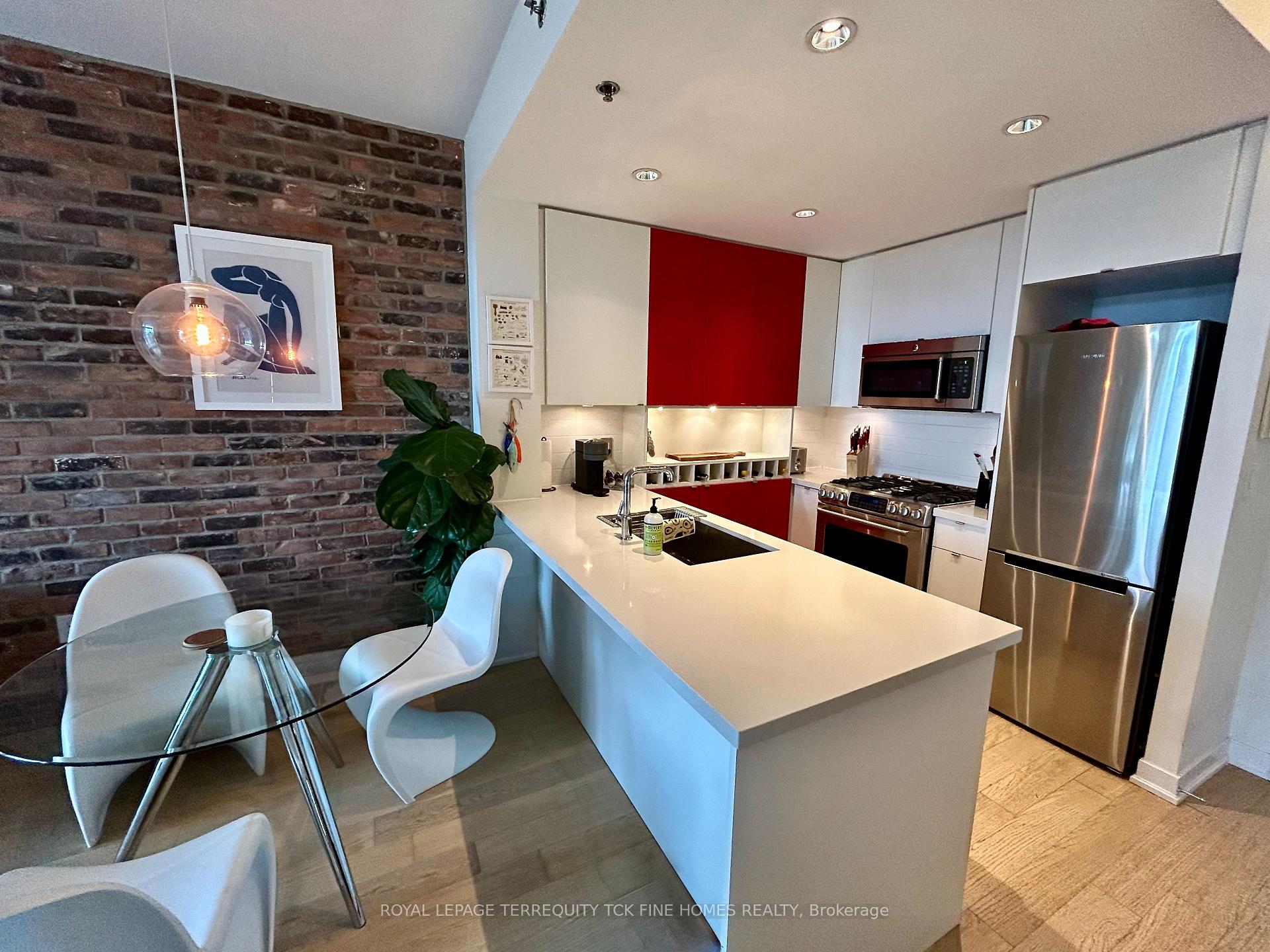 Photo 6 of Unit 628, 88 Colgate Avenue, Toronto, South Riverdale — HOMEH