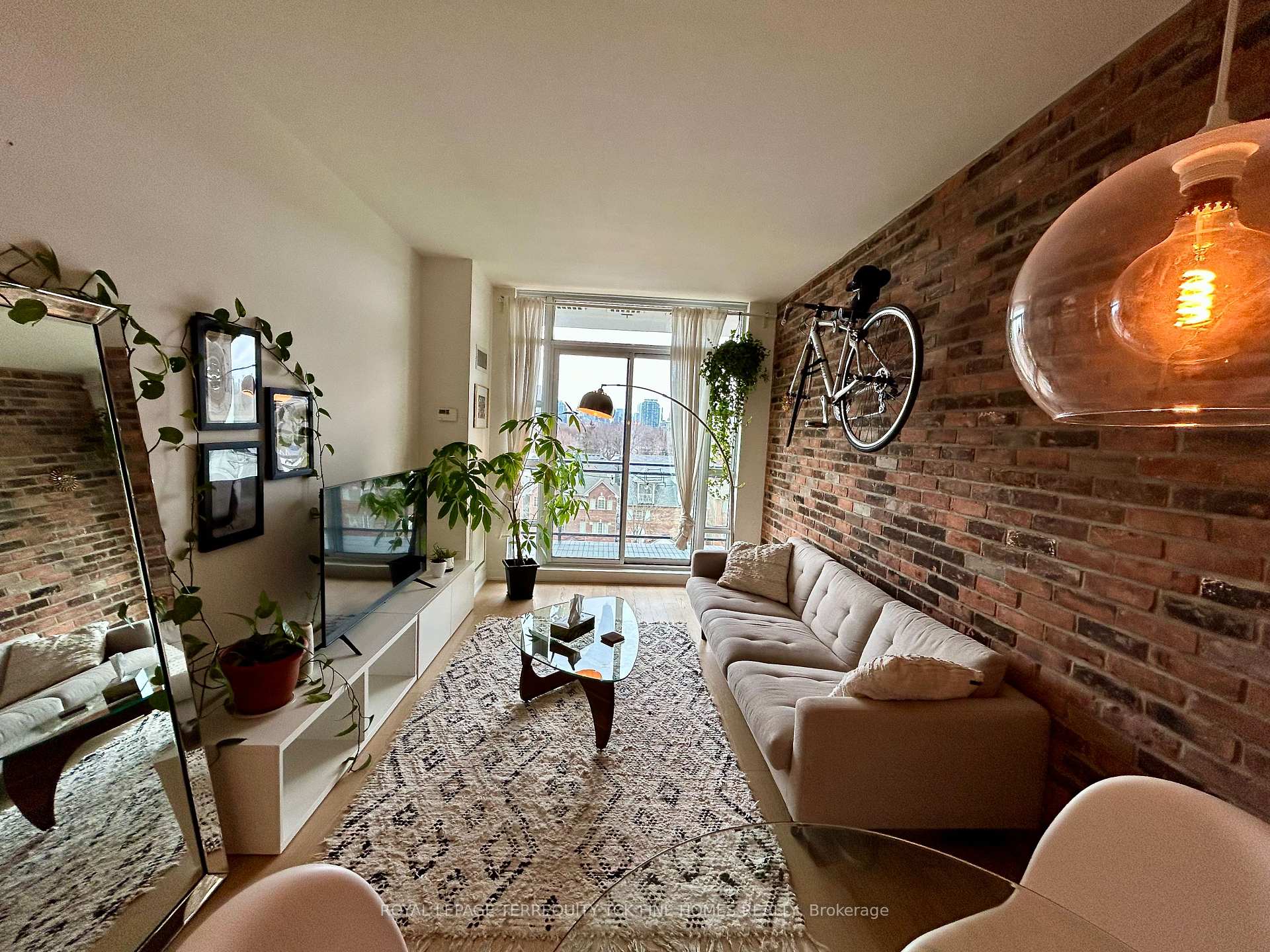 Photo 9 of Unit 628, 88 Colgate Avenue, Toronto, South Riverdale — HOMEH
