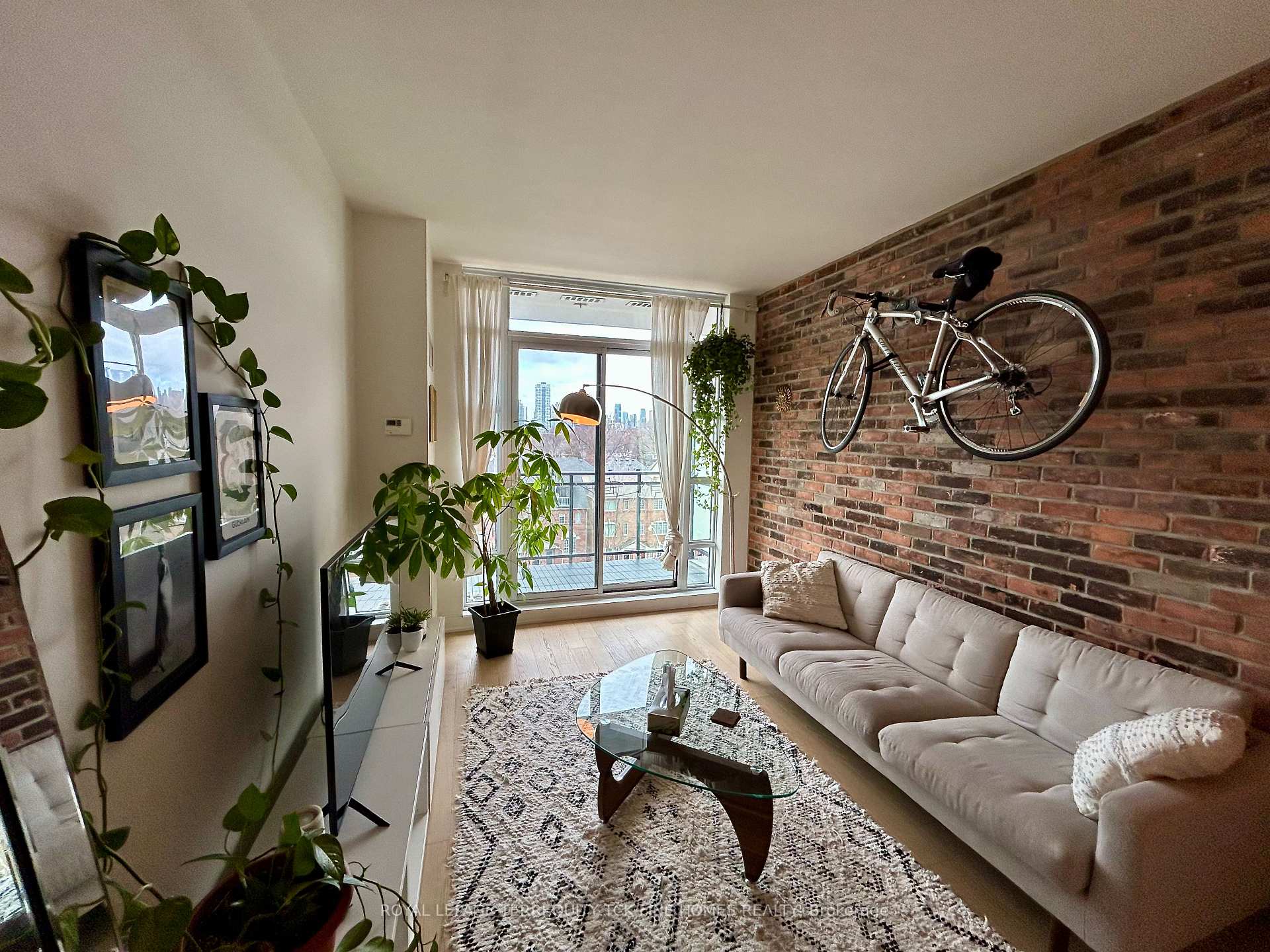 Photo 10 of Unit 628, 88 Colgate Avenue, Toronto, South Riverdale — HOMEH