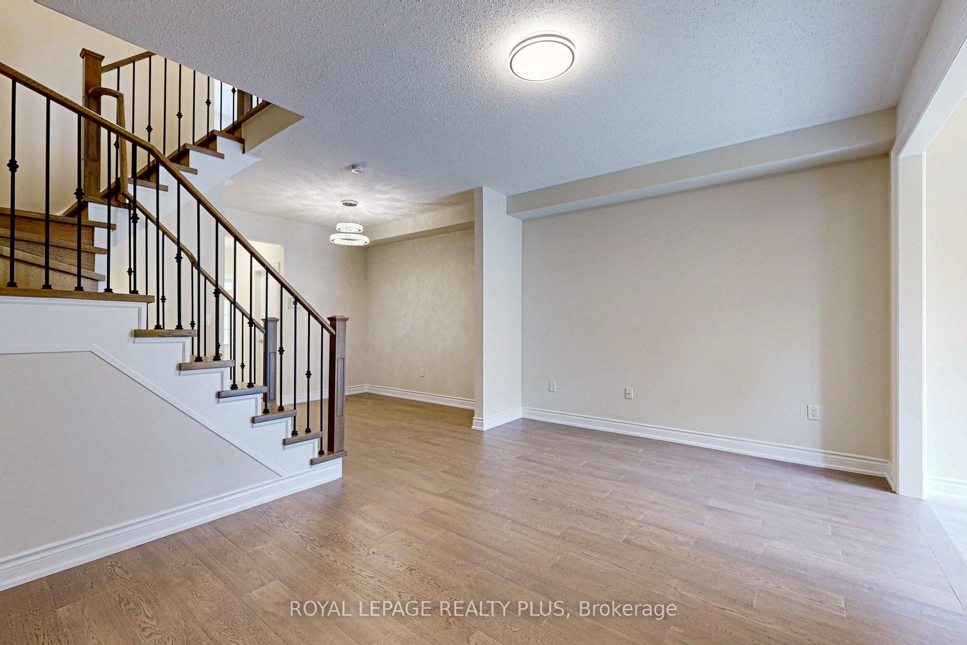 Photo 7 of 37 Teal Crest Circle, Brampton, Credit Valley — HOMEH