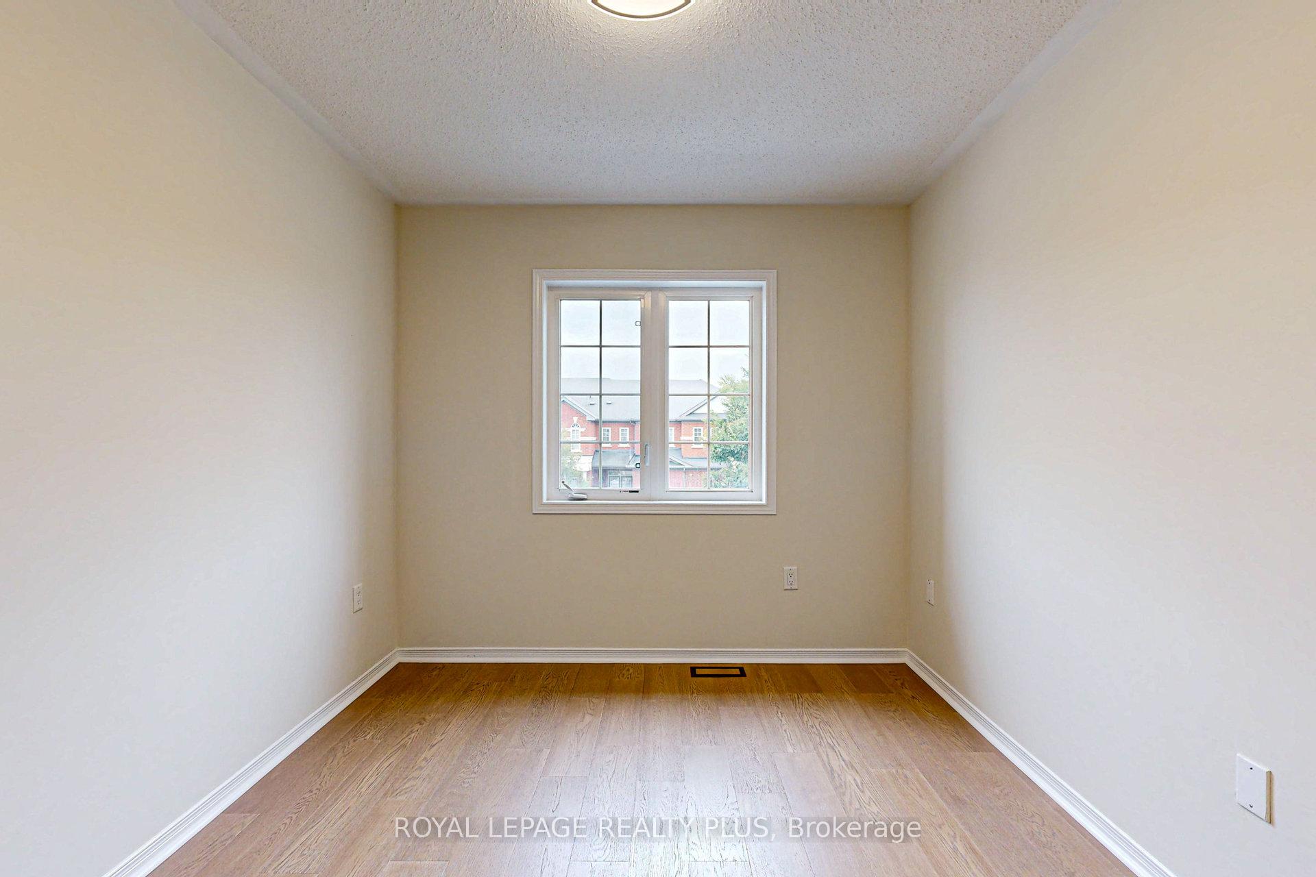 Photo 26 of 37 Teal Crest Circle, Brampton, Credit Valley — HOMEH