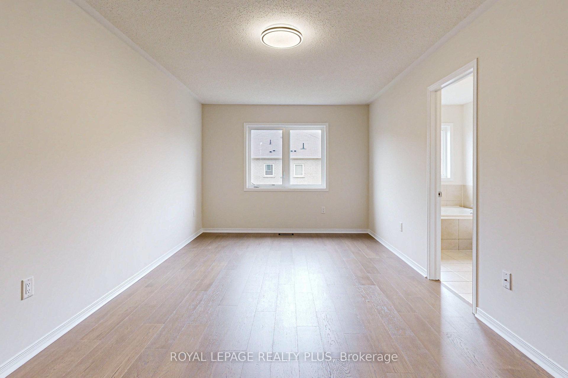Photo 25 of 37 Teal Crest Circle, Brampton, Credit Valley — HOMEH