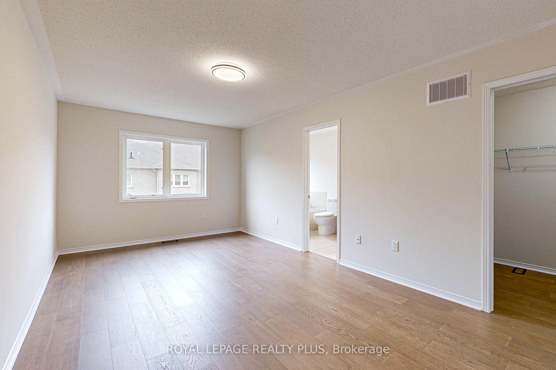Photo 27 of 37 Teal Crest Circle, Brampton, Credit Valley — HOMEH