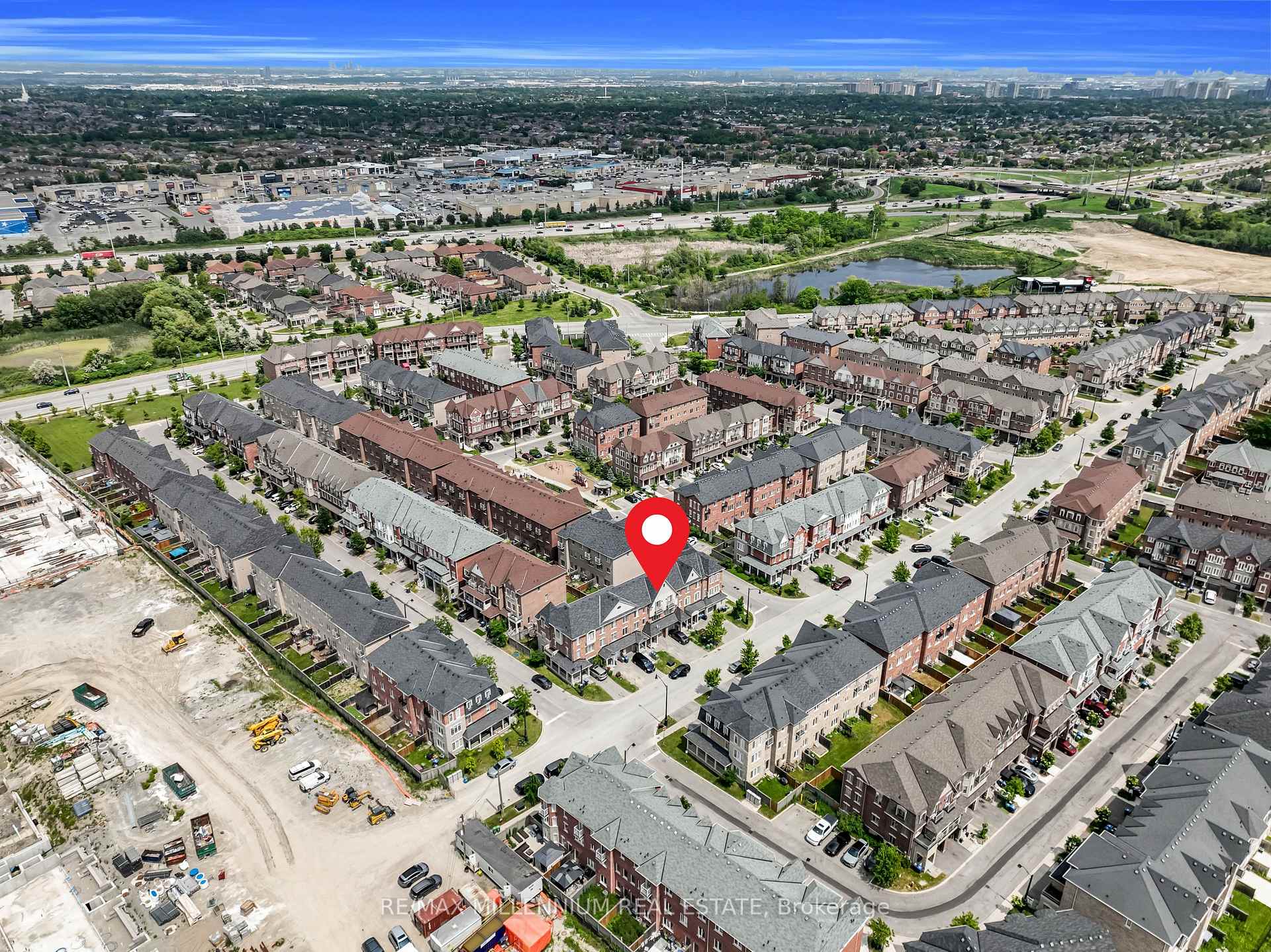 Photo 3 of 91 New Pines Trail, Brampton, Heart Lake East — HOMEH