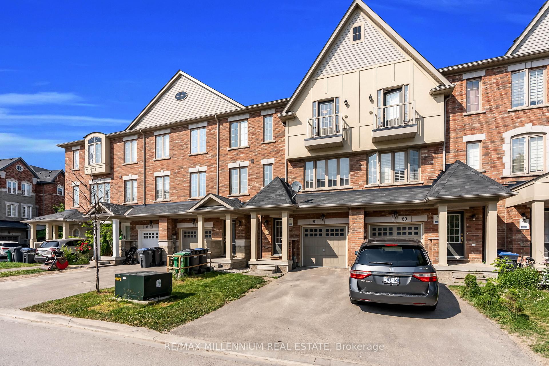 Photo 18 of 91 New Pines Trail, Brampton, Heart Lake East — HOMEH