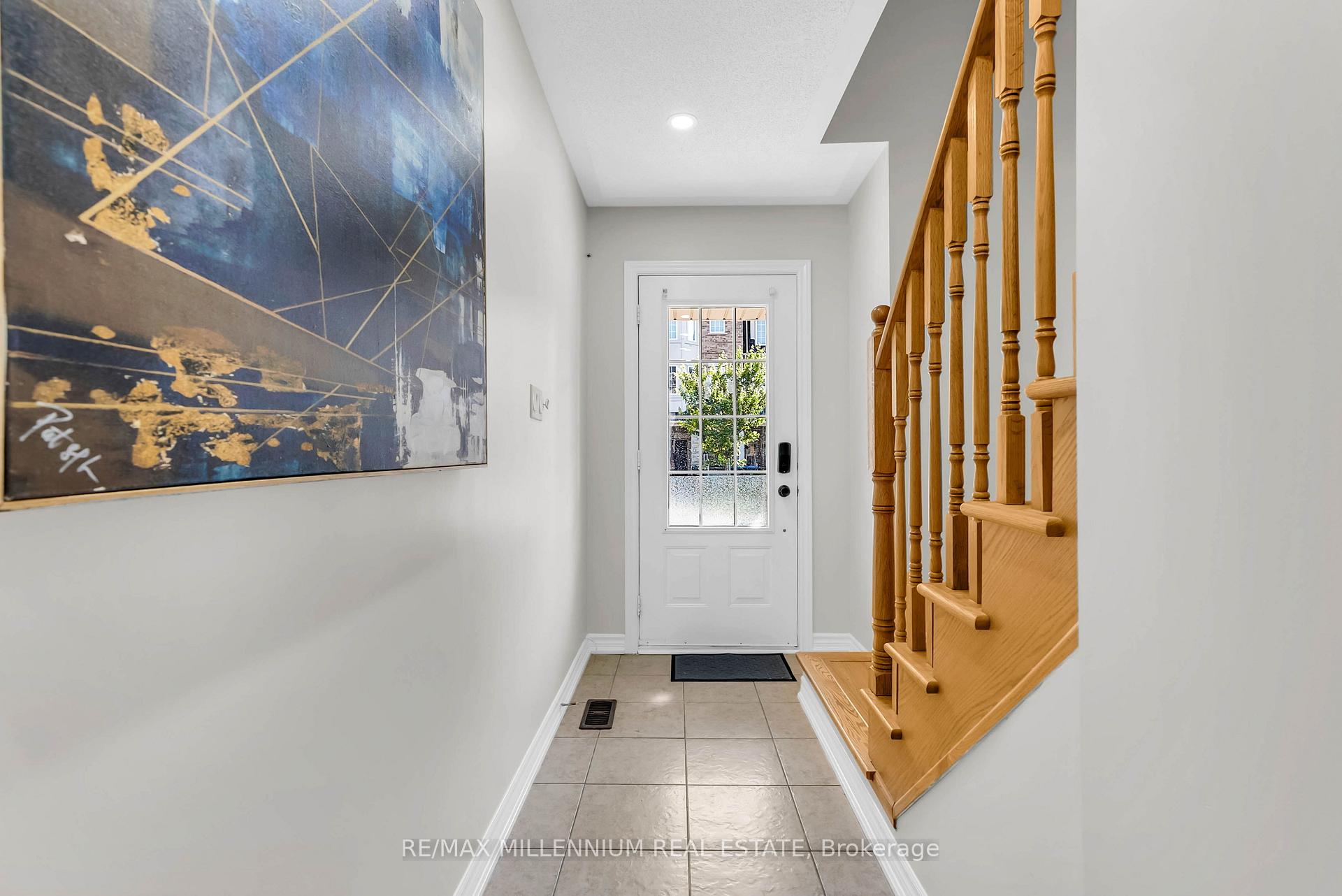 Photo 6 of 91 New Pines Trail, Brampton, Heart Lake East — HOMEH