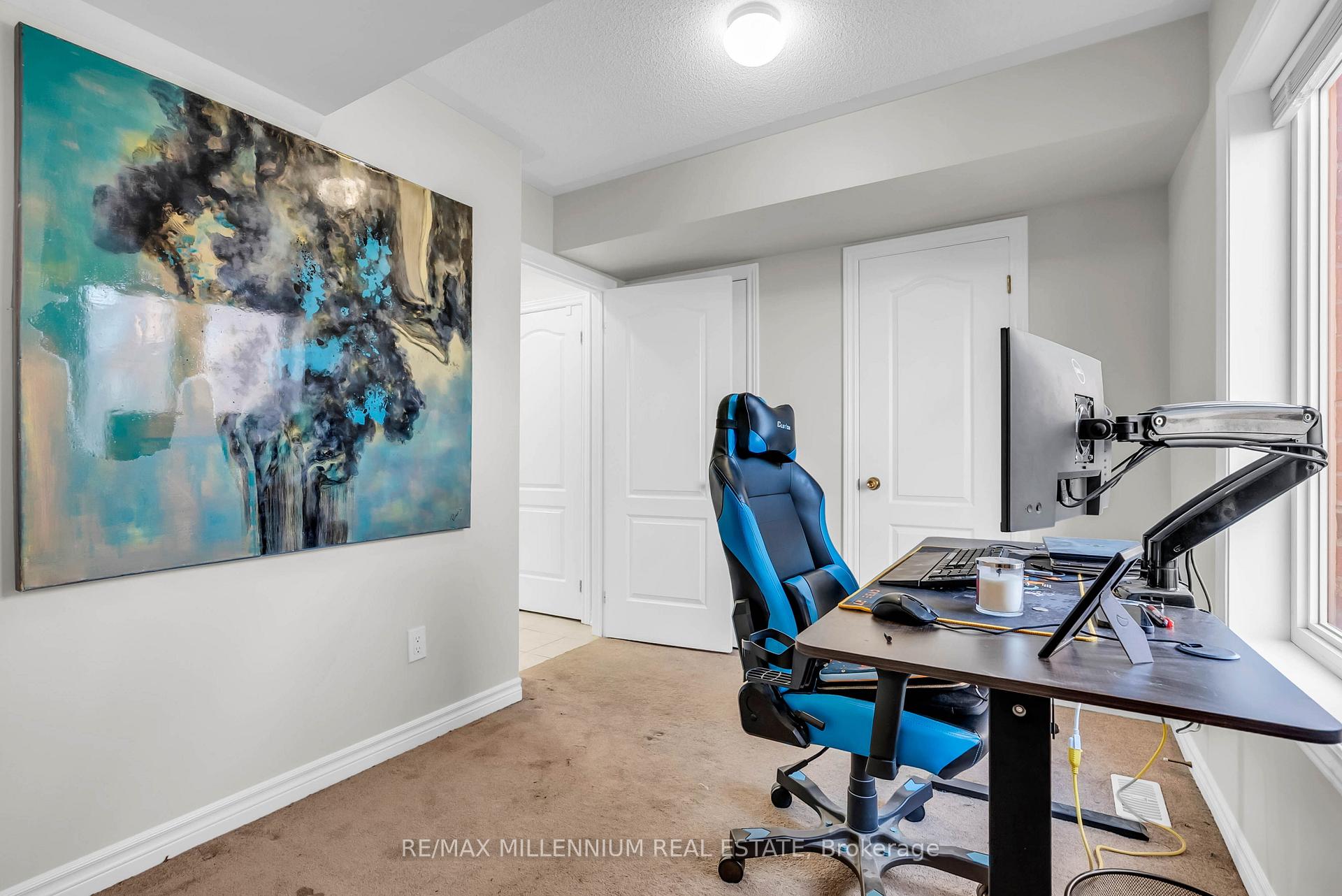 Photo 8 of 91 New Pines Trail, Brampton, Heart Lake East — HOMEH
