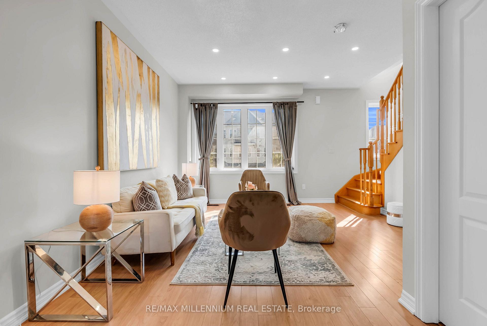 Photo 11 of 91 New Pines Trail, Brampton, Heart Lake East — HOMEH