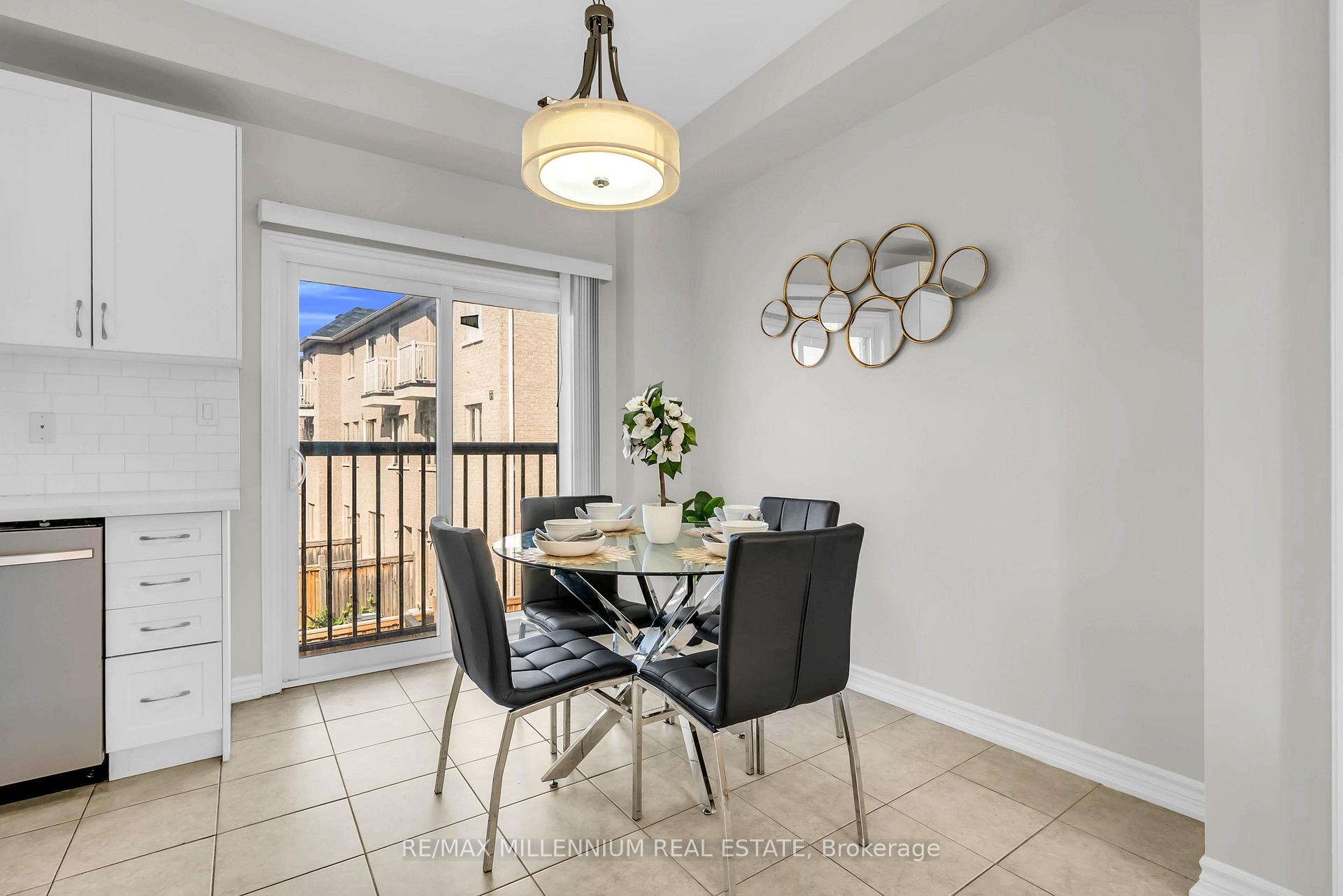 Photo 10 of 91 New Pines Trail, Brampton, Heart Lake East — HOMEH