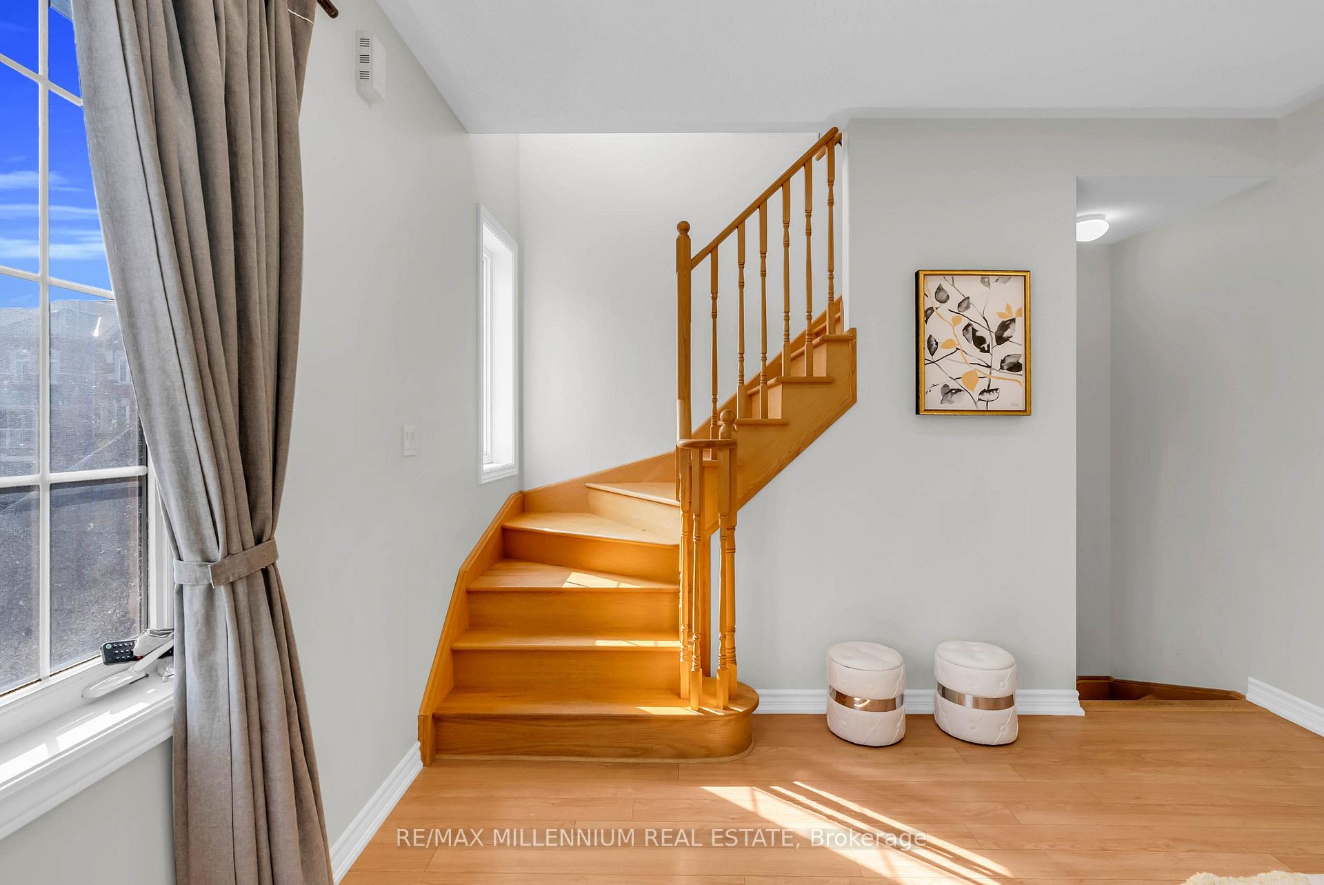 Photo 17 of 91 New Pines Trail, Brampton, Heart Lake East — HOMEH