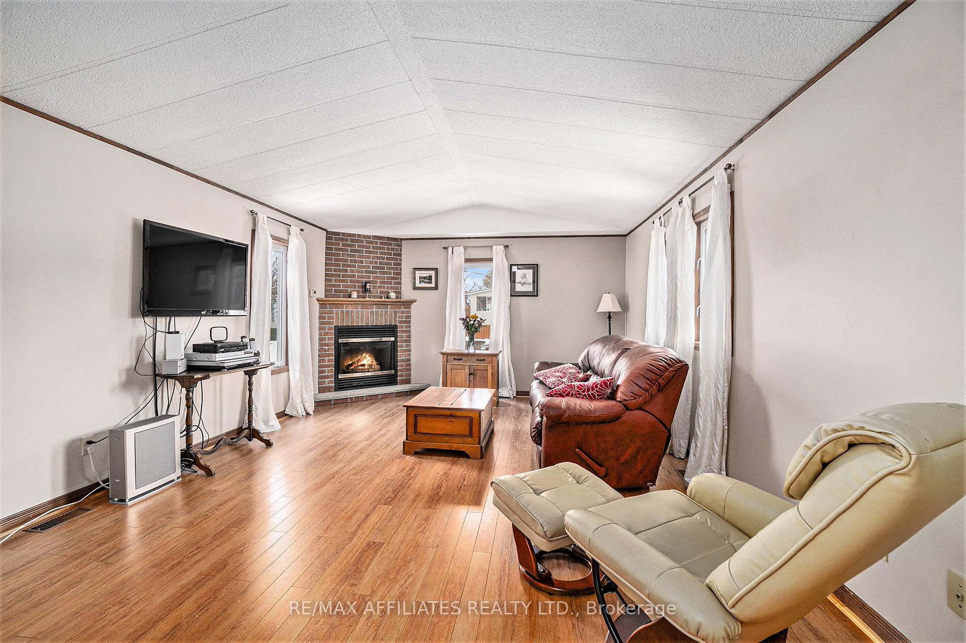 Photo 4 of 615 Bluebird Hill, Carleton Place — HOMEH