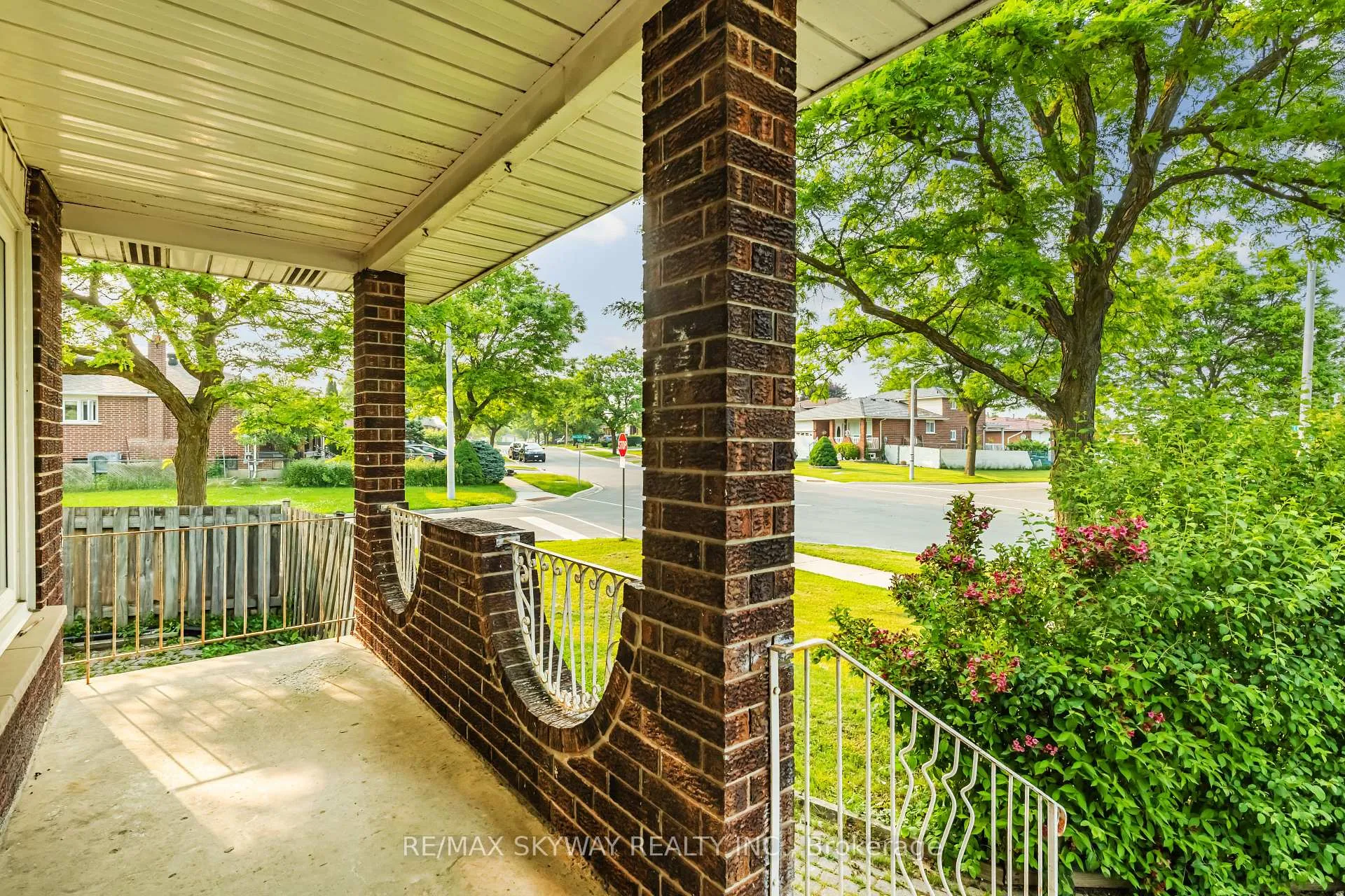Photo 5 of 32 Maitland Street, Brampton, Central Park — HOMEH