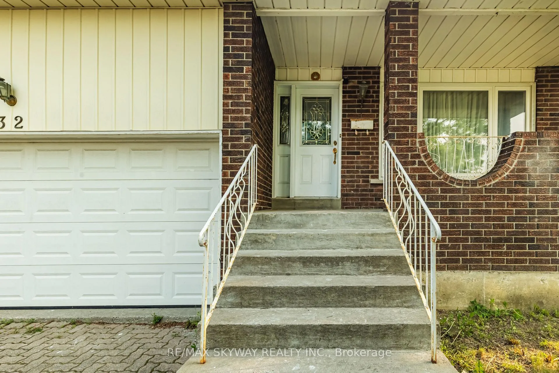 Photo 6 of 32 Maitland Street, Brampton, Central Park — HOMEH