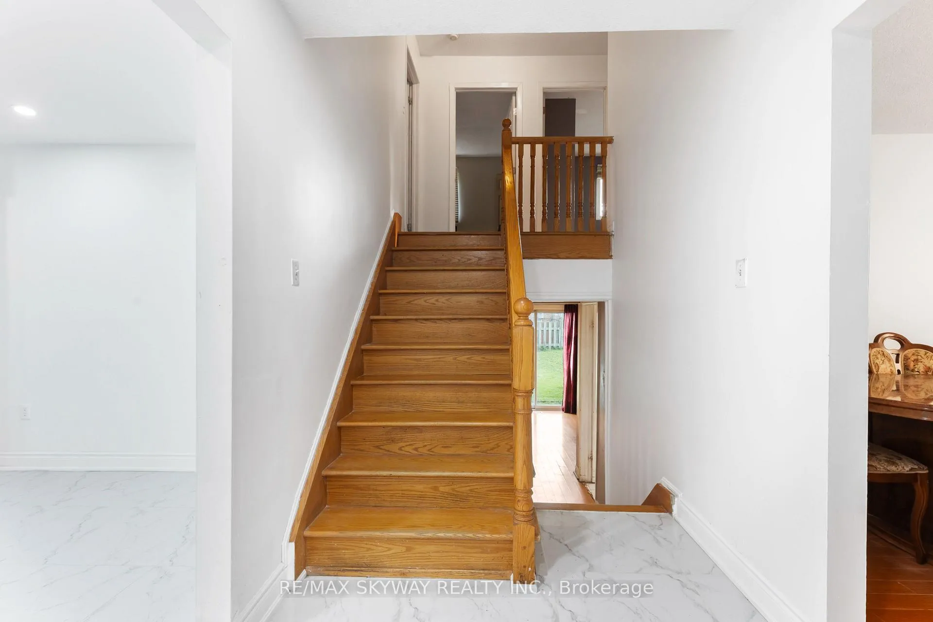 Photo 18 of 32 Maitland Street, Brampton, Central Park — HOMEH