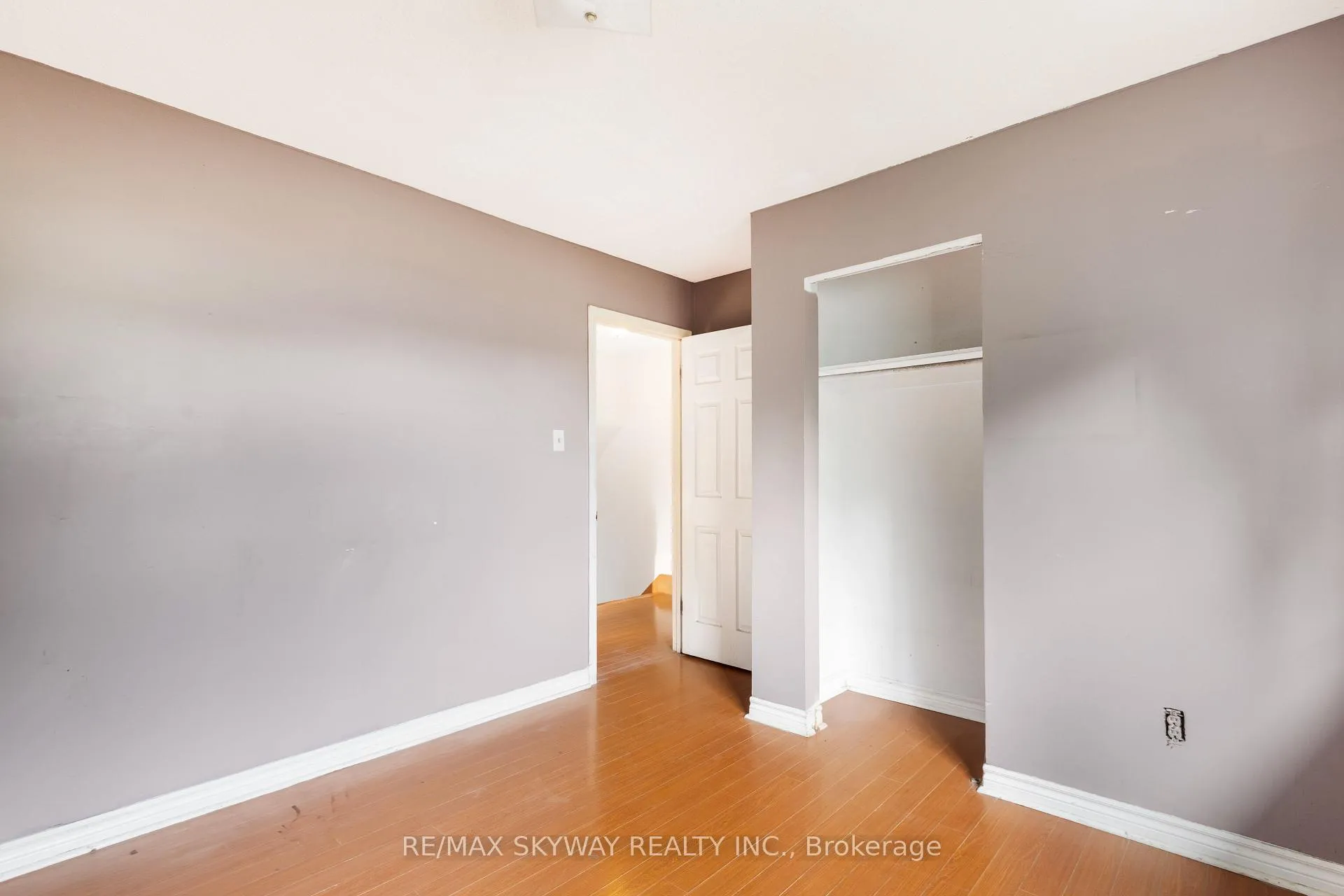 Photo 22 of 32 Maitland Street, Brampton, Central Park — HOMEH