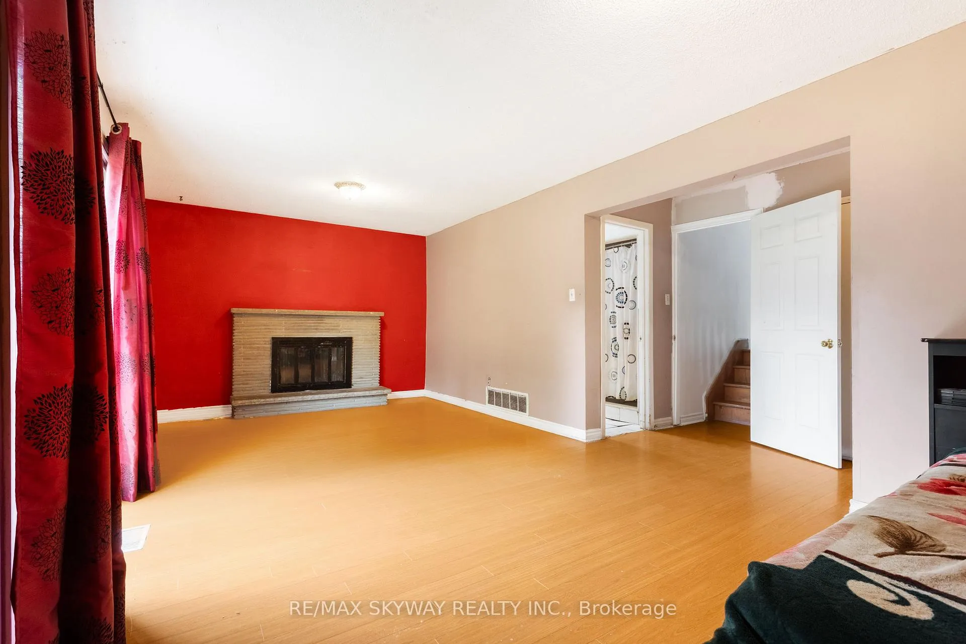 Photo 30 of 32 Maitland Street, Brampton, Central Park — HOMEH
