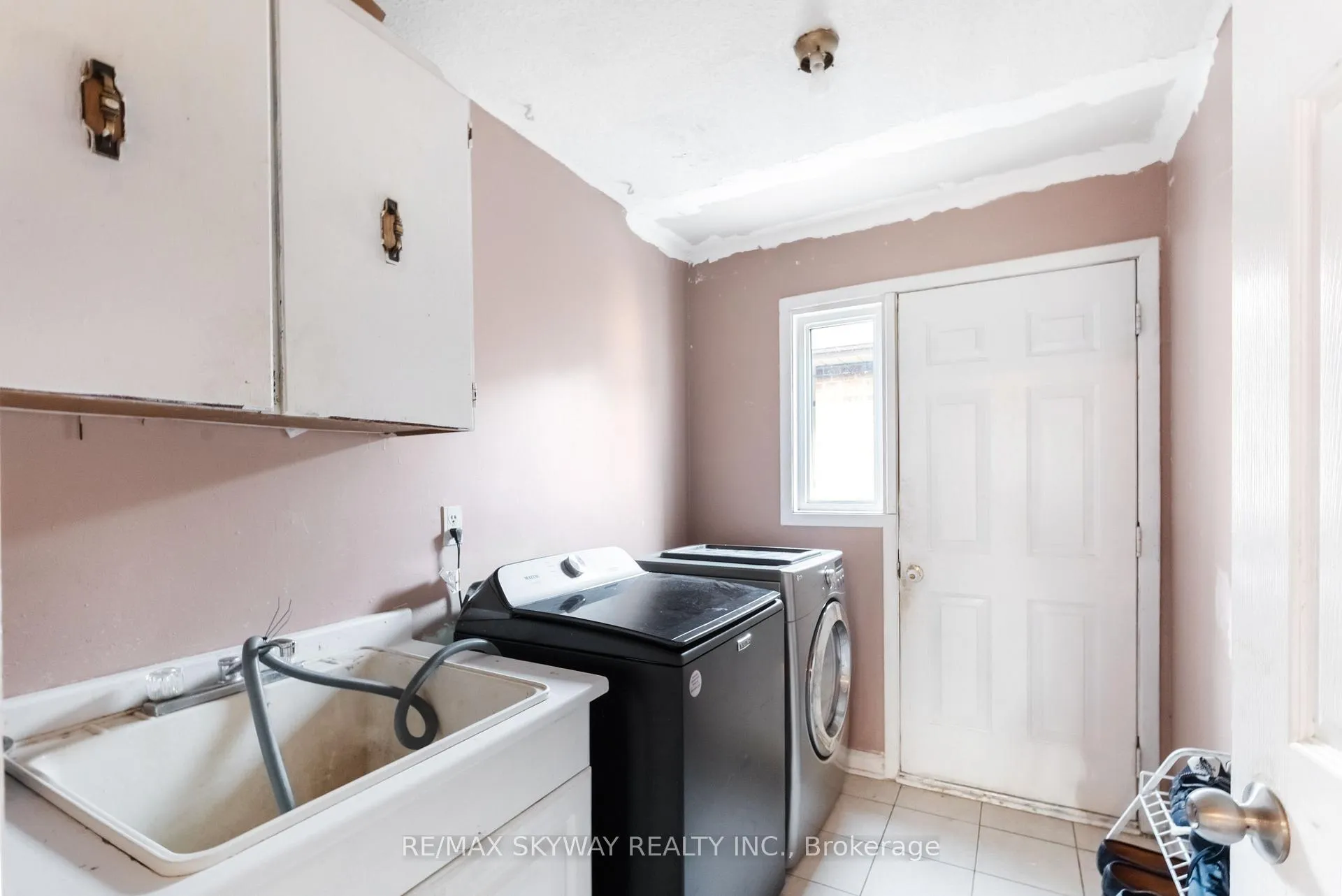 Photo 31 of 32 Maitland Street, Brampton, Central Park — HOMEH