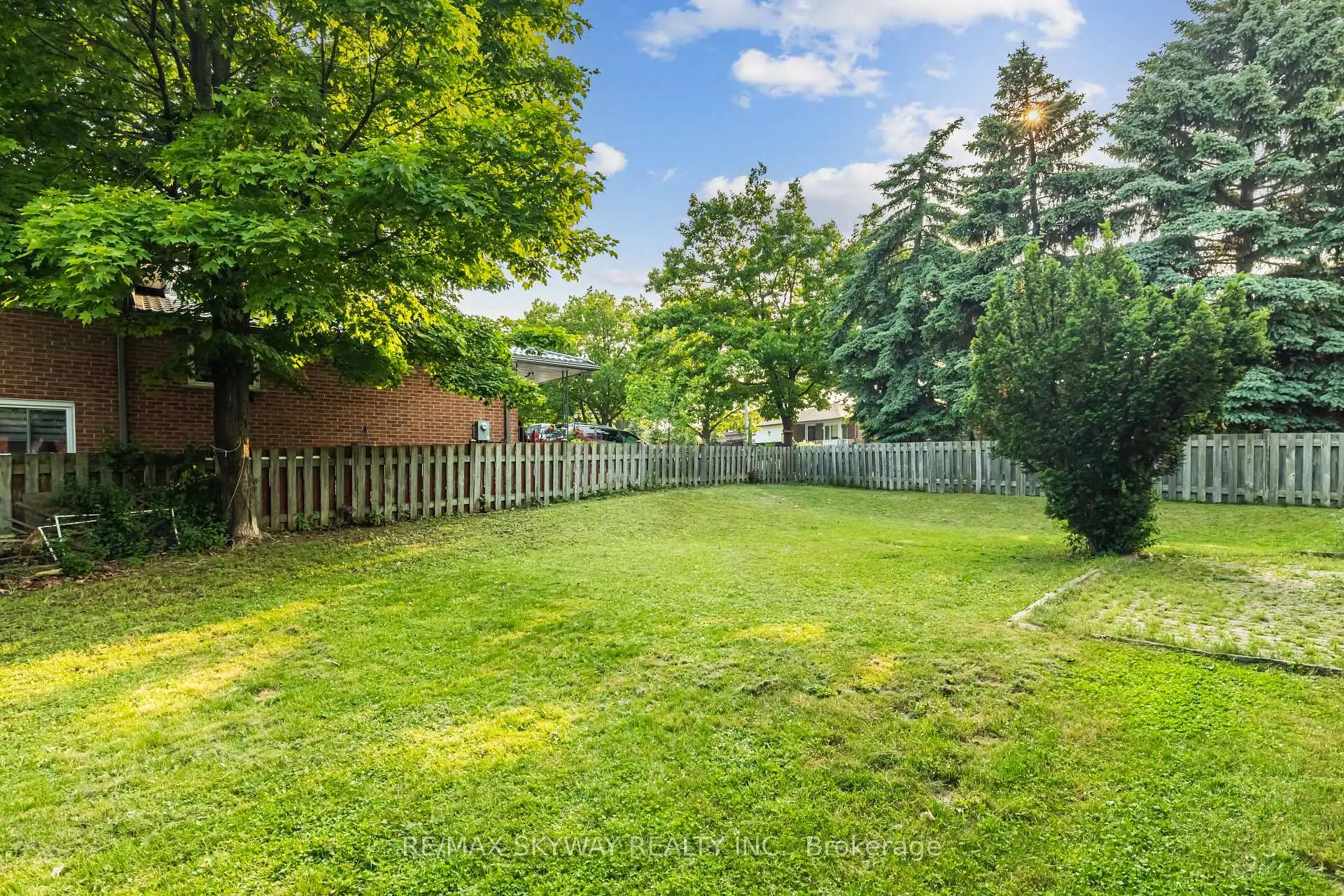 Photo 50 of 32 Maitland Street, Brampton, Central Park — HOMEH