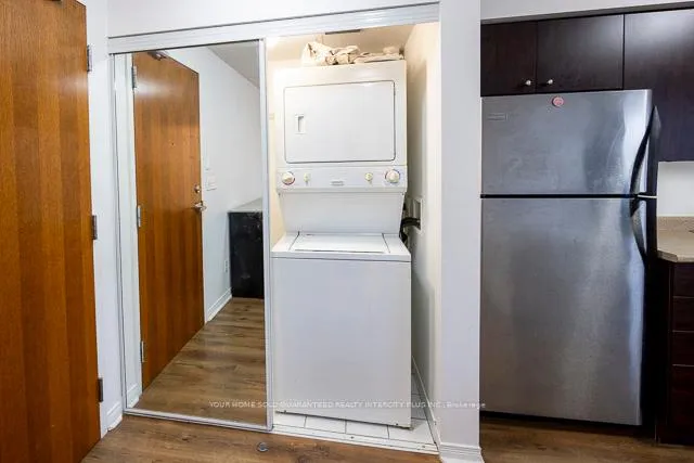 Photo 9 of Unit 407, 215 Queen Street E, Brampton, Queen Street Corridor — HOMEH