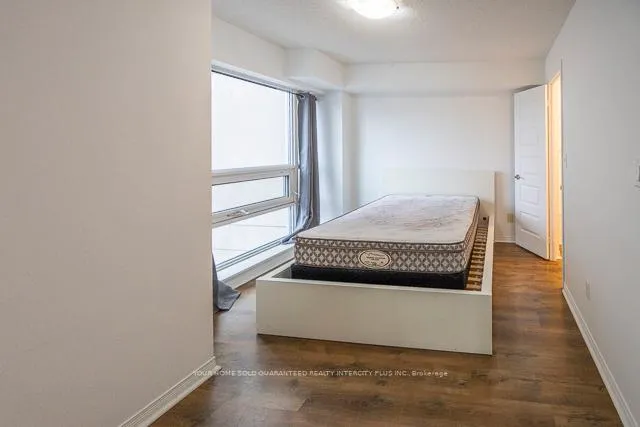 Photo 10 of Unit 407, 215 Queen Street E, Brampton, Queen Street Corridor — HOMEH
