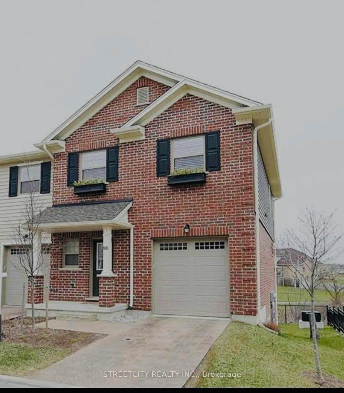 Front of Unit 100, 3025 Singleton Avenue W