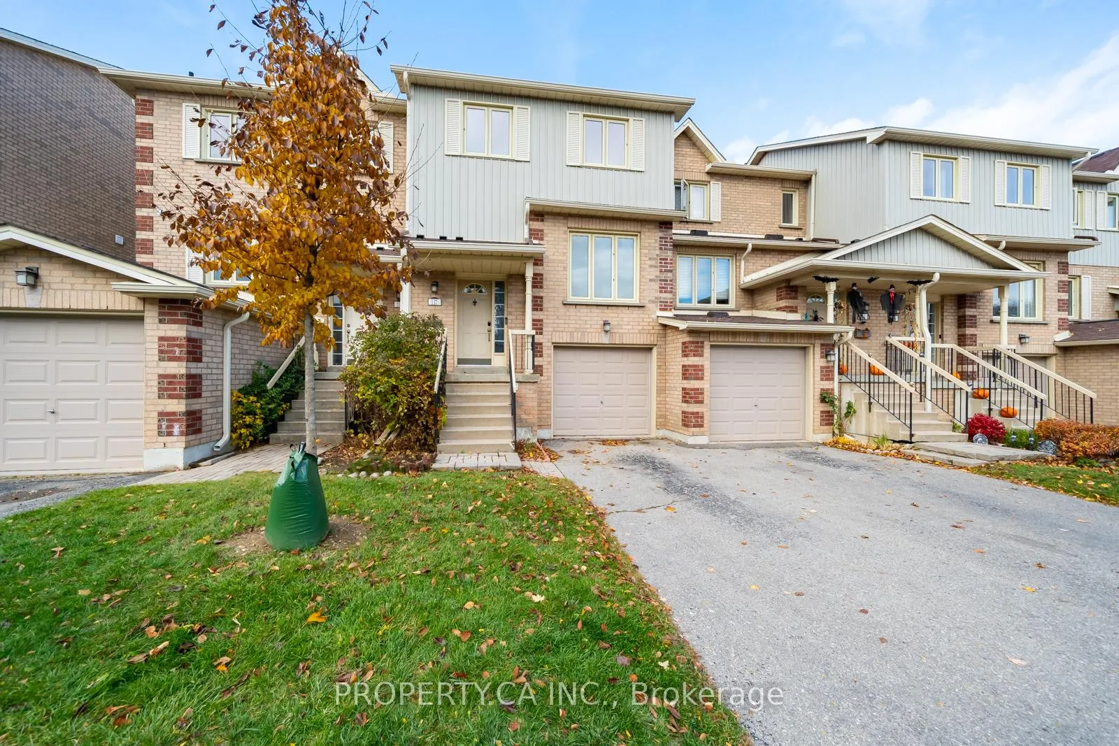 Front of Unit 117, 302 College Avenue W