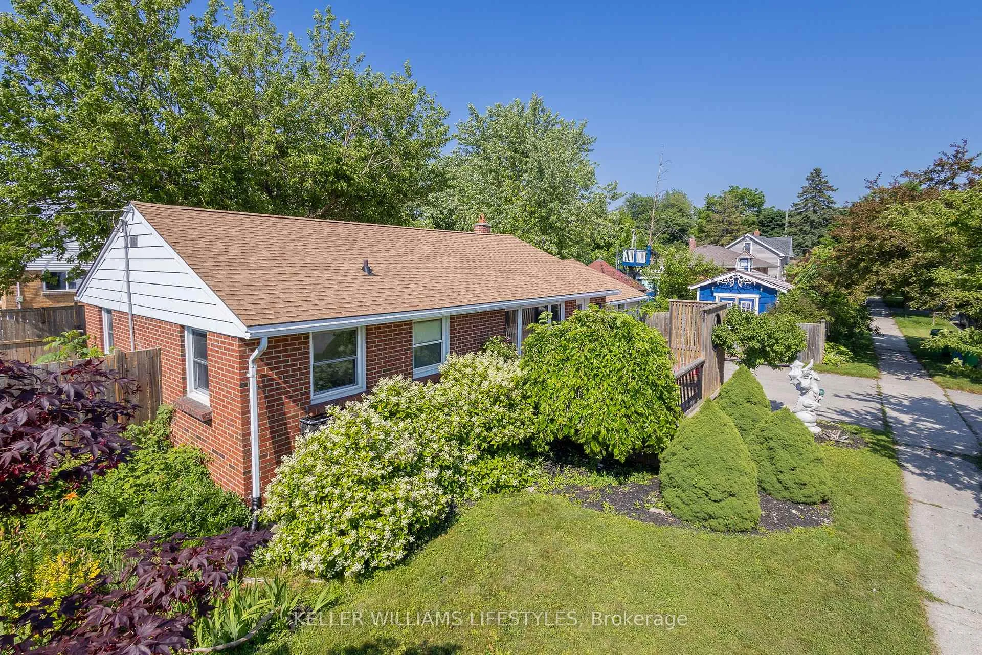 Photo 4 of 188 Cayley Street, Goderich, Goderich (Town) — HOMEH