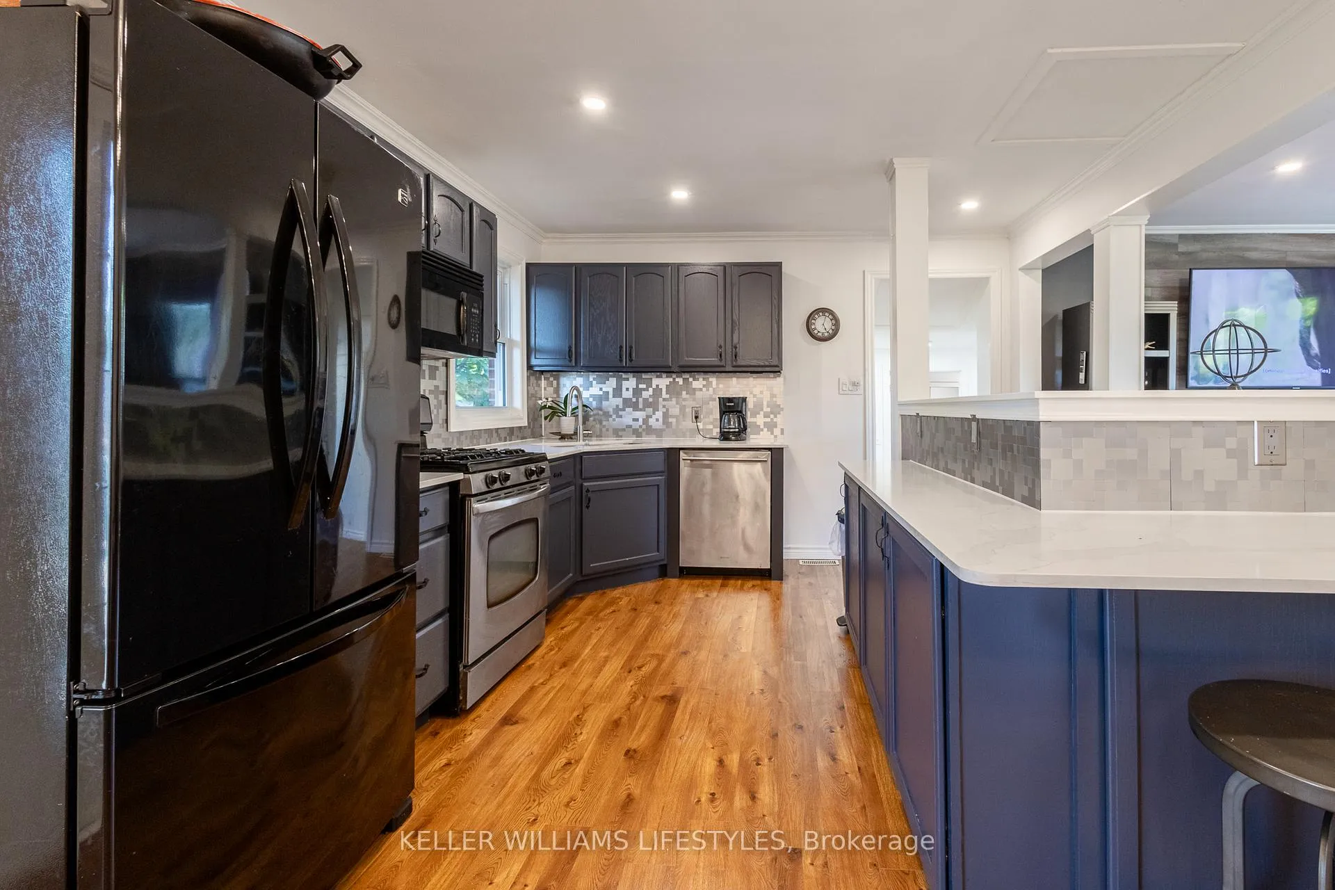 Photo 11 of 188 Cayley Street, Goderich, Goderich (Town) — HOMEH