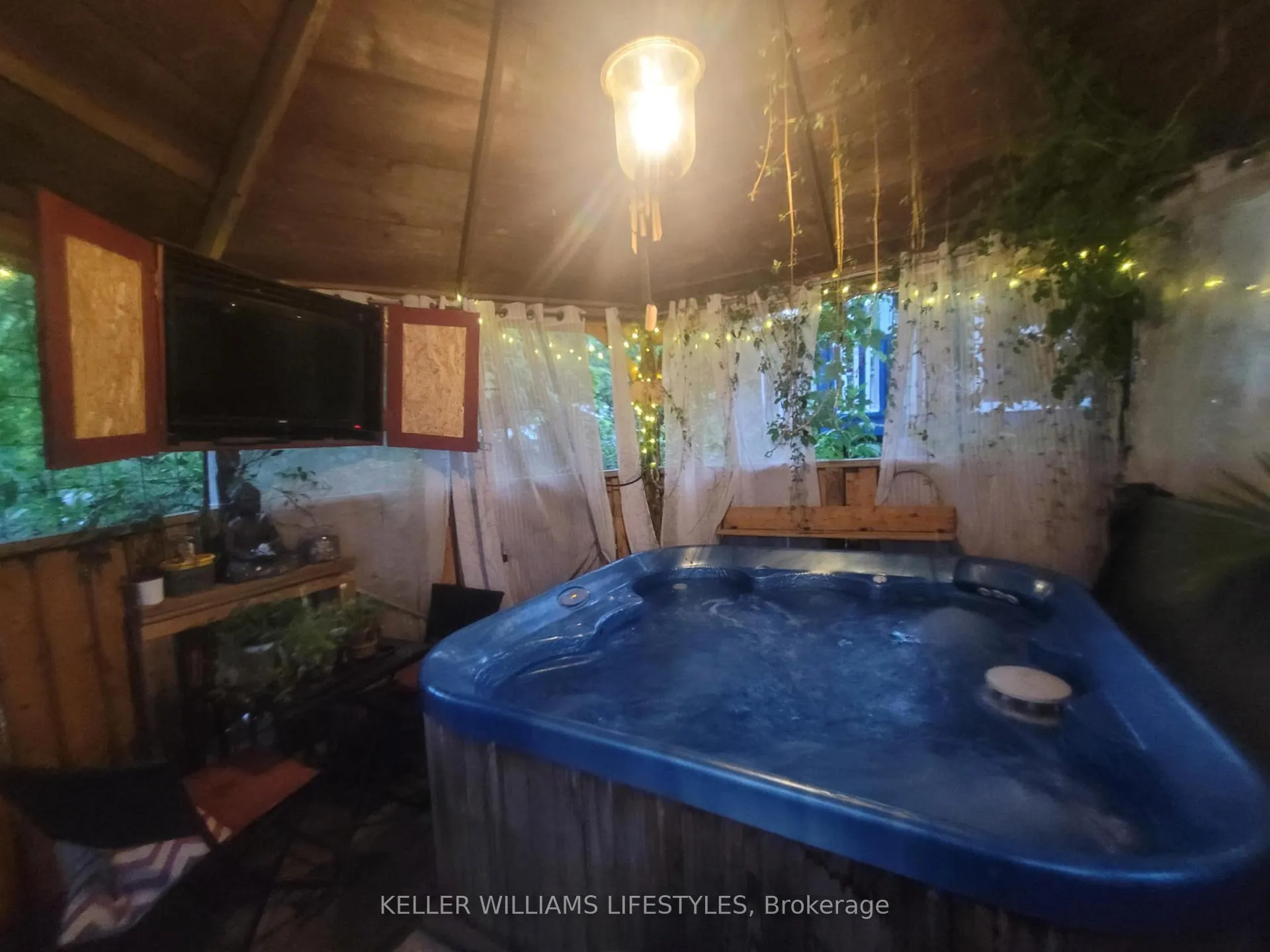 Photo 35 of 188 Cayley Street, Goderich, Goderich (Town) — HOMEH