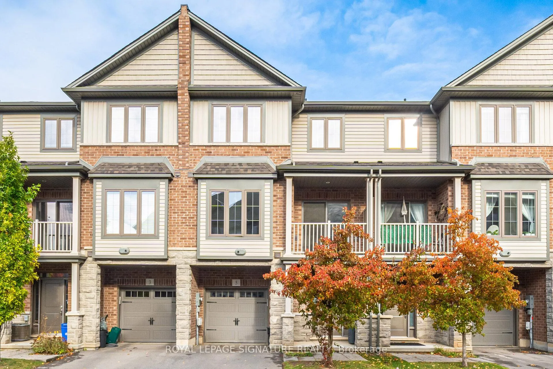 Photo 1 of 5 Ridgeside Lane, Hamilton, Waterdown — HOMEH
