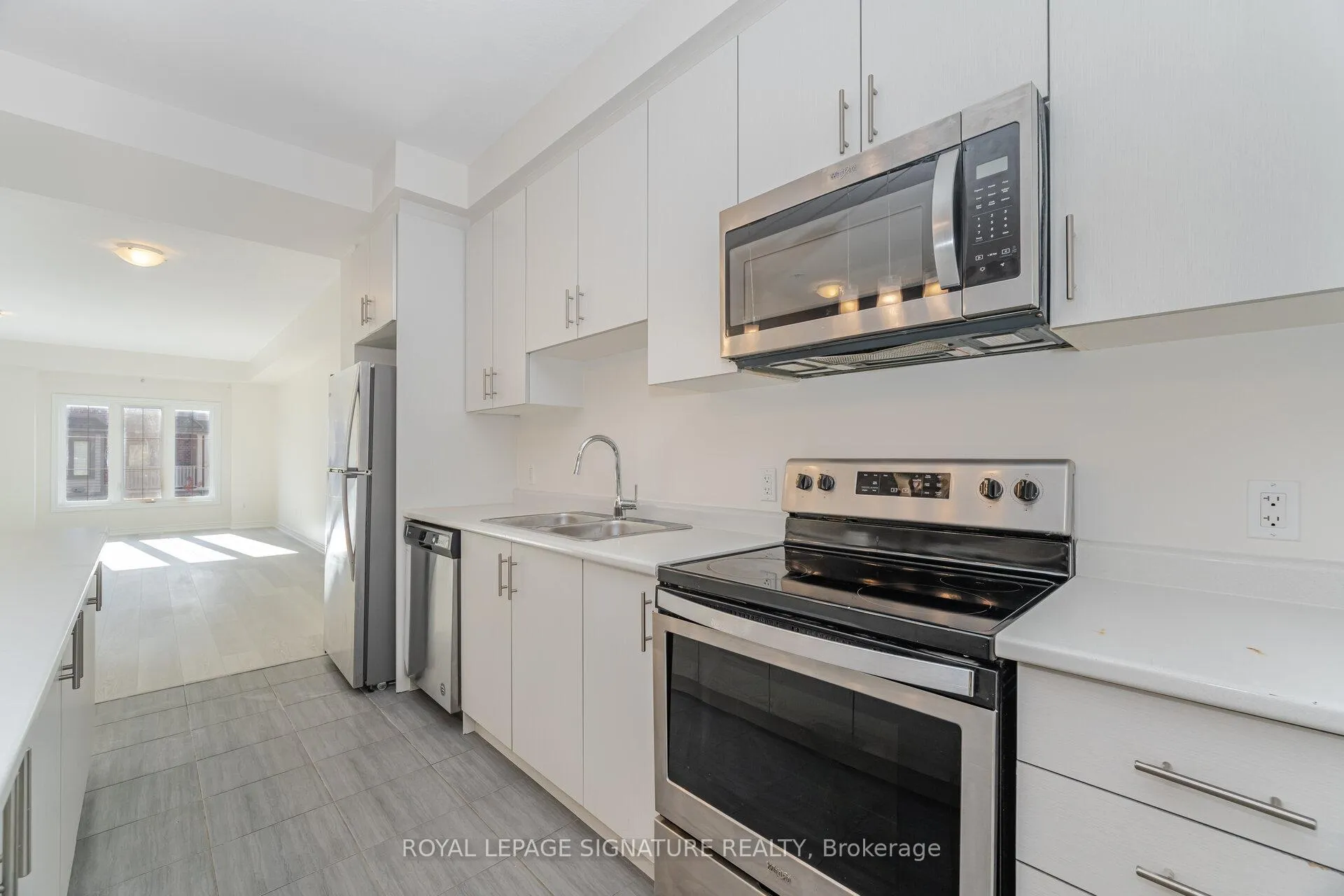 Photo 8 of 5 Ridgeside Lane, Hamilton, Waterdown — HOMEH