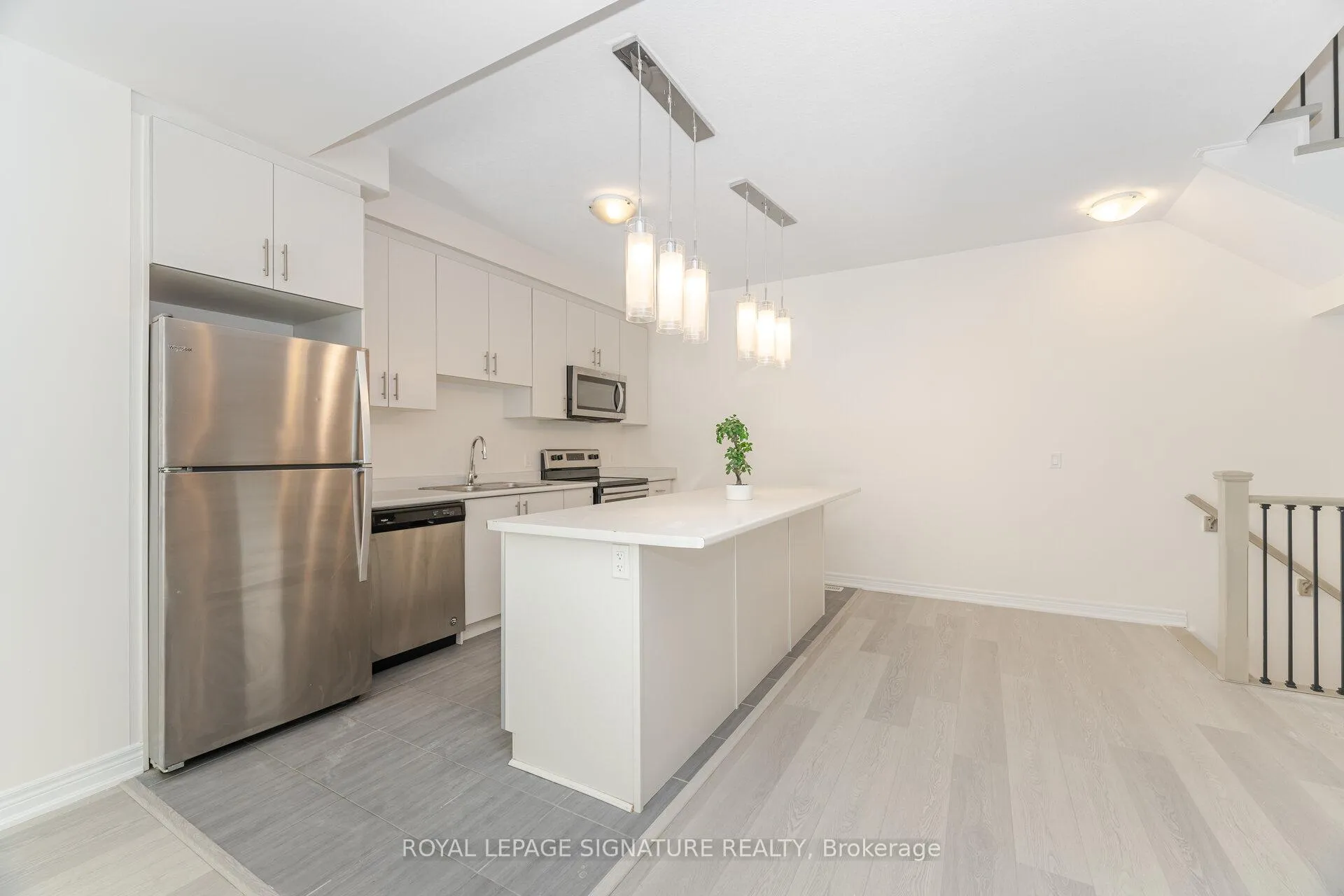 Photo 10 of 5 Ridgeside Lane, Hamilton, Waterdown — HOMEH