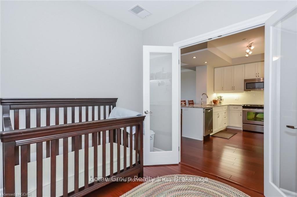 Photo 11 of Unit 1503, 160 MacDonell Street, Guelph, Downtown — HOMEH