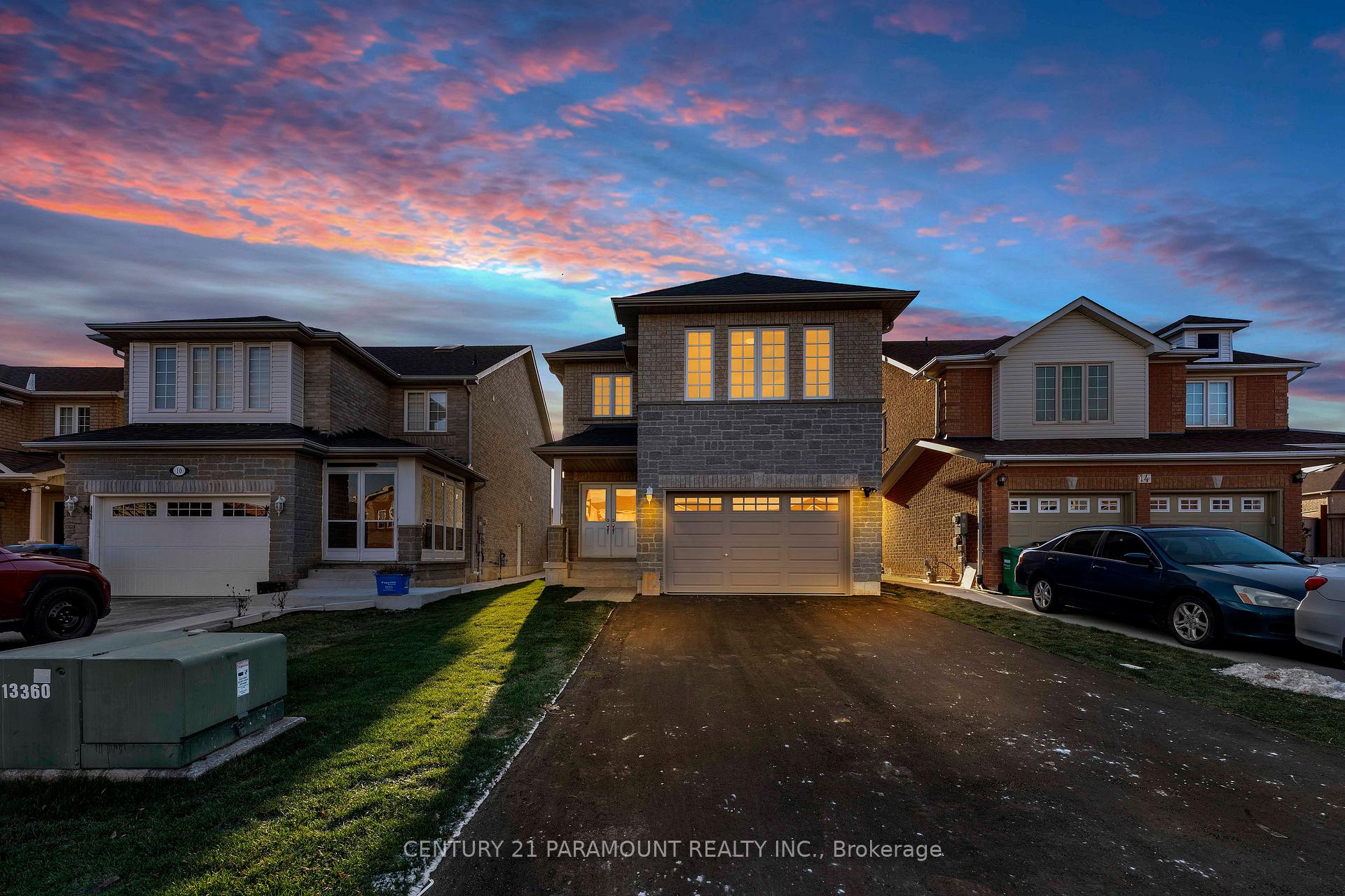 Photo 1 of 12 Hefferon Court, Brampton, Fletcher's Creek South — HOMEH