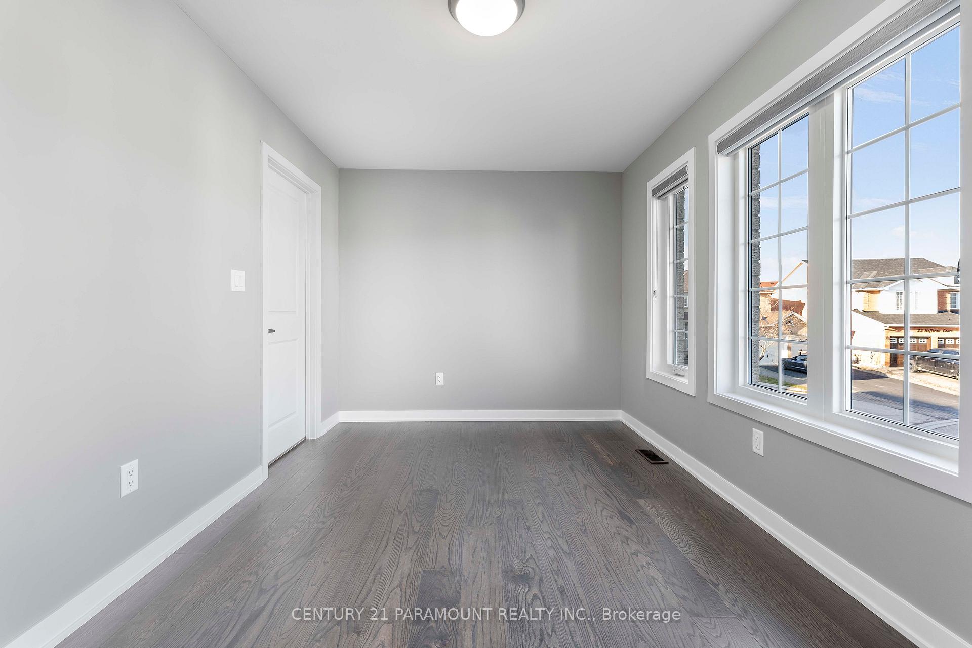 Photo 21 of 12 Hefferon Court, Brampton, Fletcher's Creek South — HOMEH