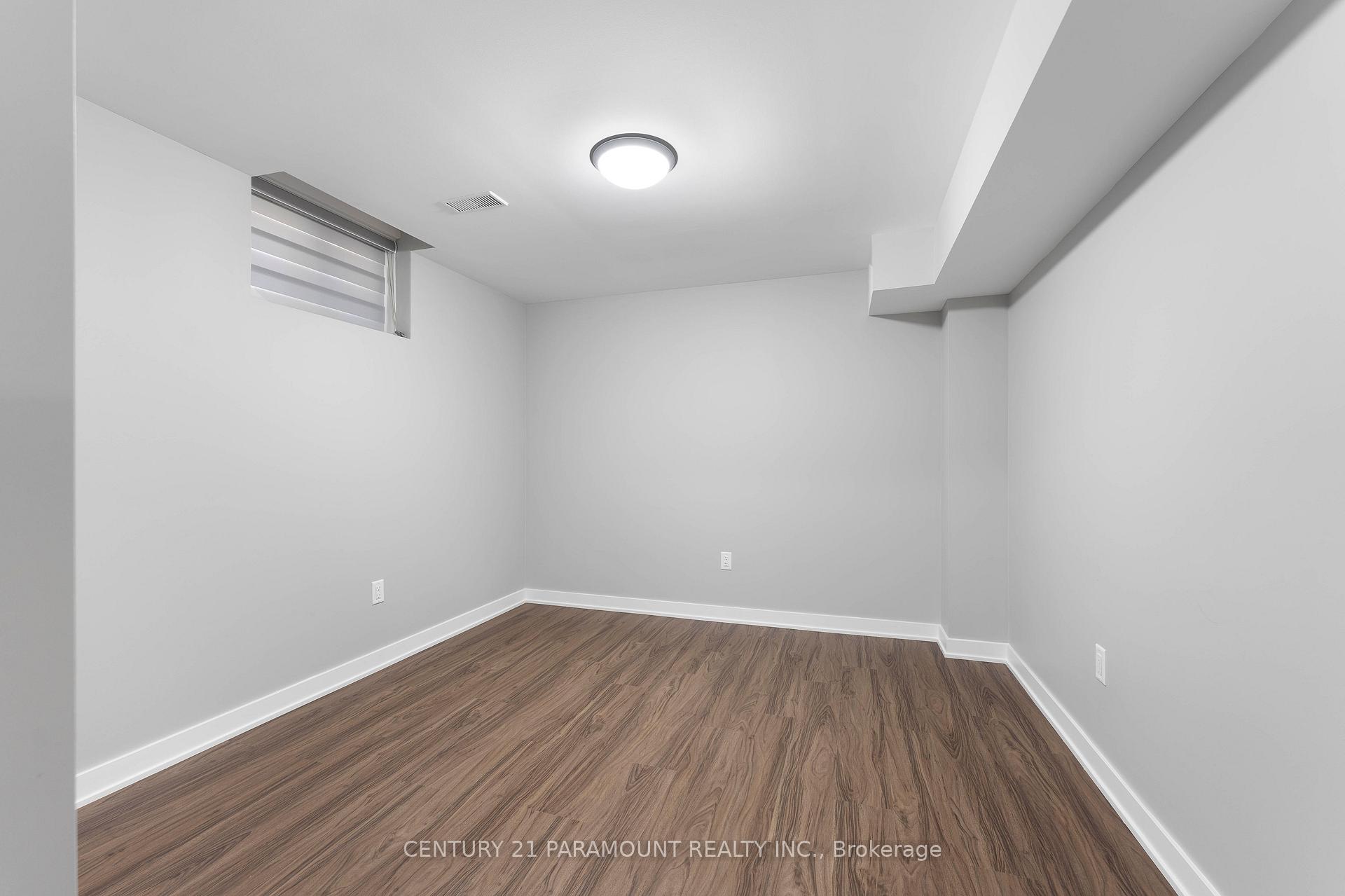 Photo 16 of 12 Hefferon Court, Brampton, Fletcher's Creek South — HOMEH