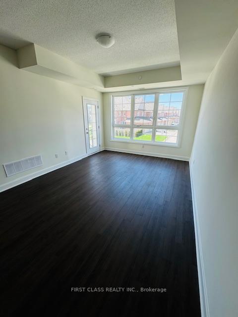 Photo 12 of Unit 206, 50 Lakebreeze Drive, Clarington, Newcastle — HOMEH