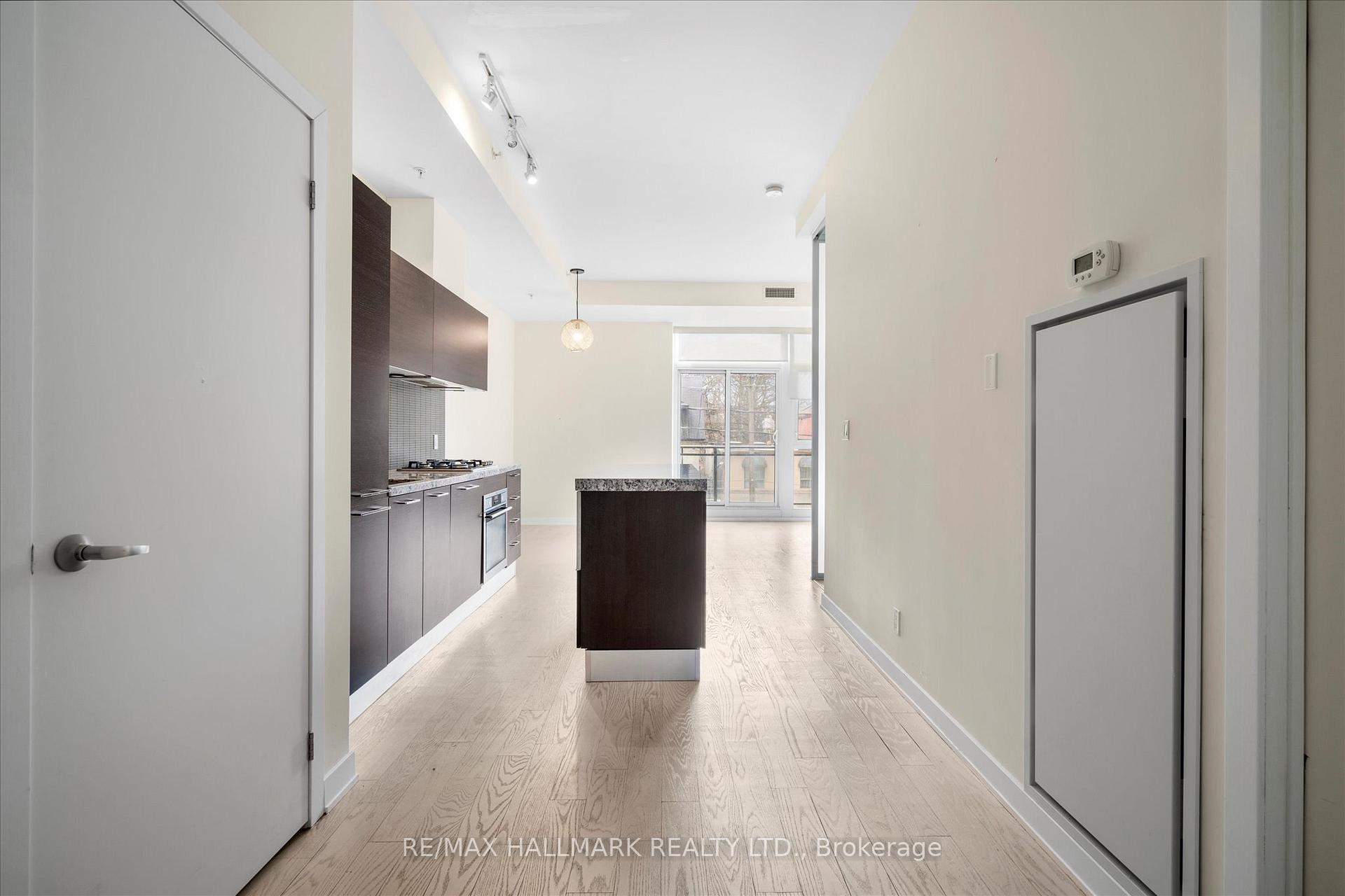 Photo 5 of Unit 203, 2 Bellefair Avenue, Toronto, The Beaches — HOMEH