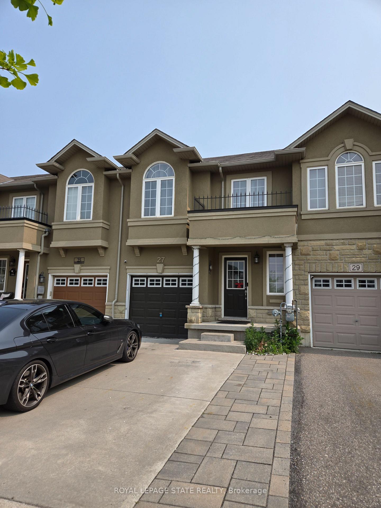 Front of 27 Waterbridge Street