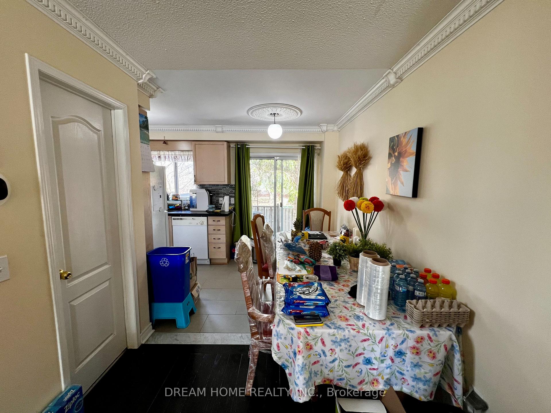 Photo 22 of 41 Bethune Way, Markham, Milliken Mills East — HOMEH